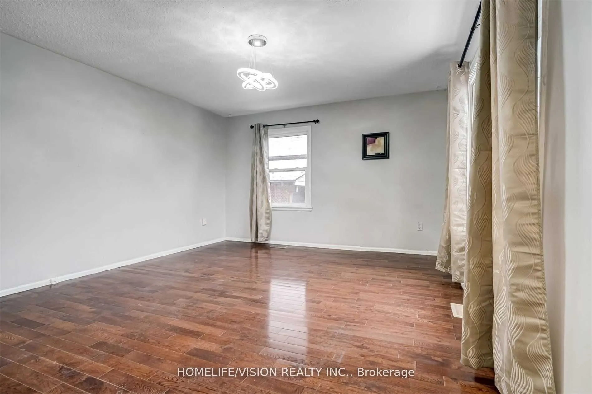 65 Ellington Drive E, #Main