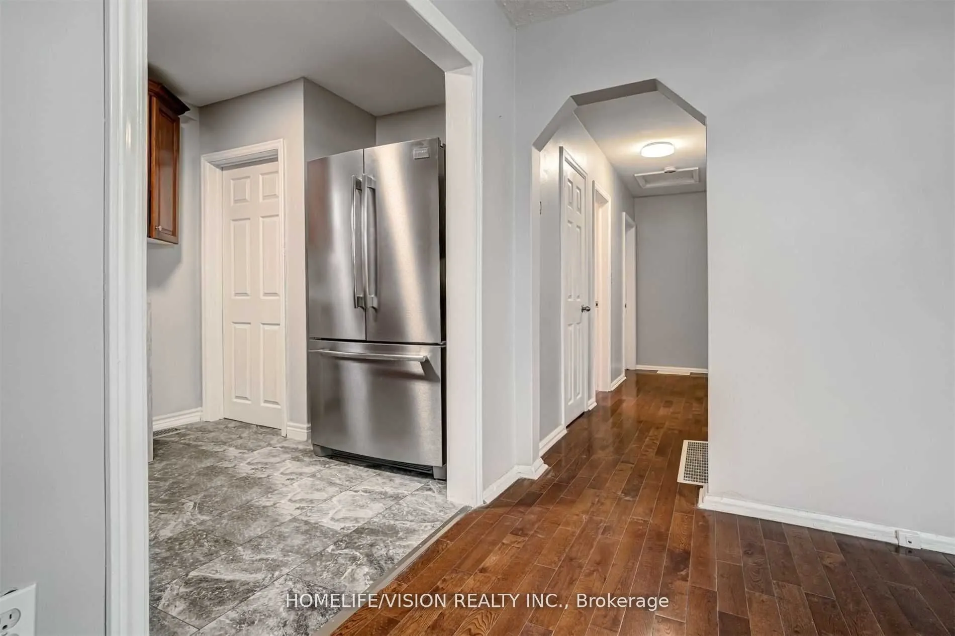 65 Ellington Drive E, #Main
