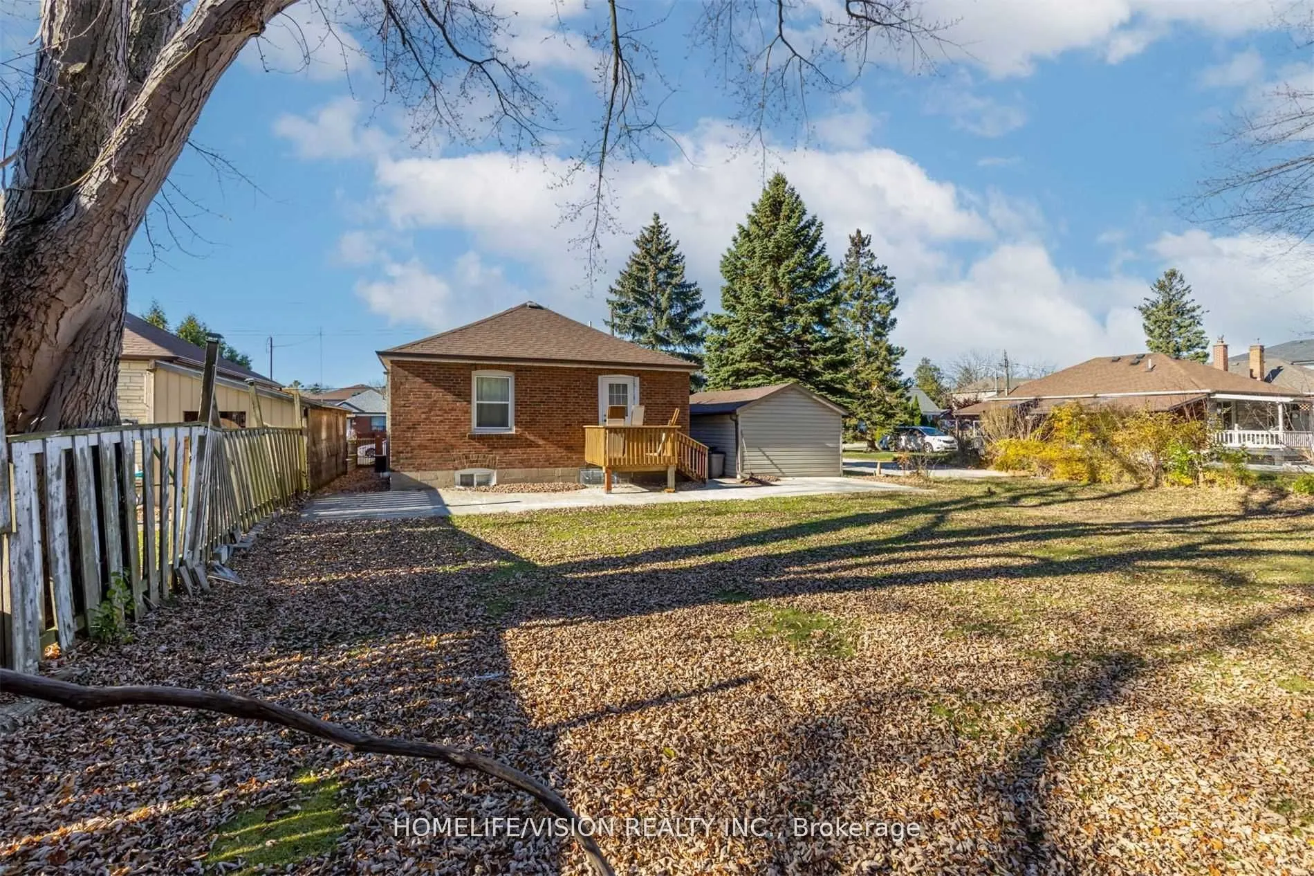 65 Ellington Drive E, #Main