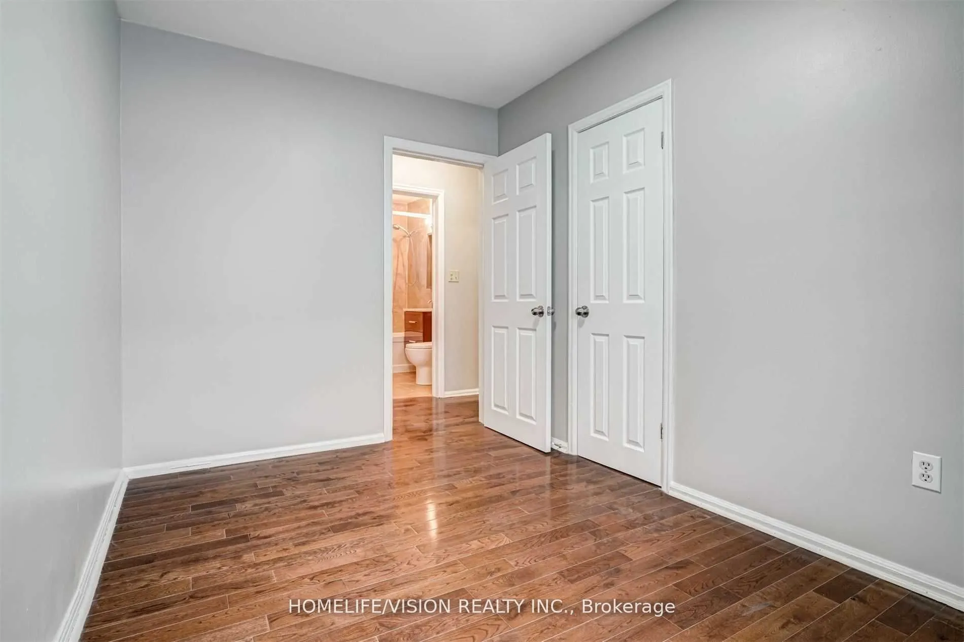 65 Ellington Drive E, #Main