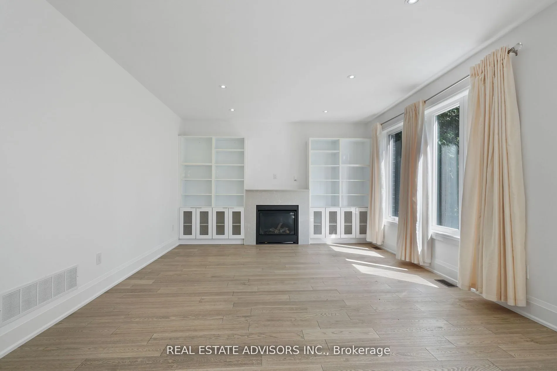 69 Fenwood Heights