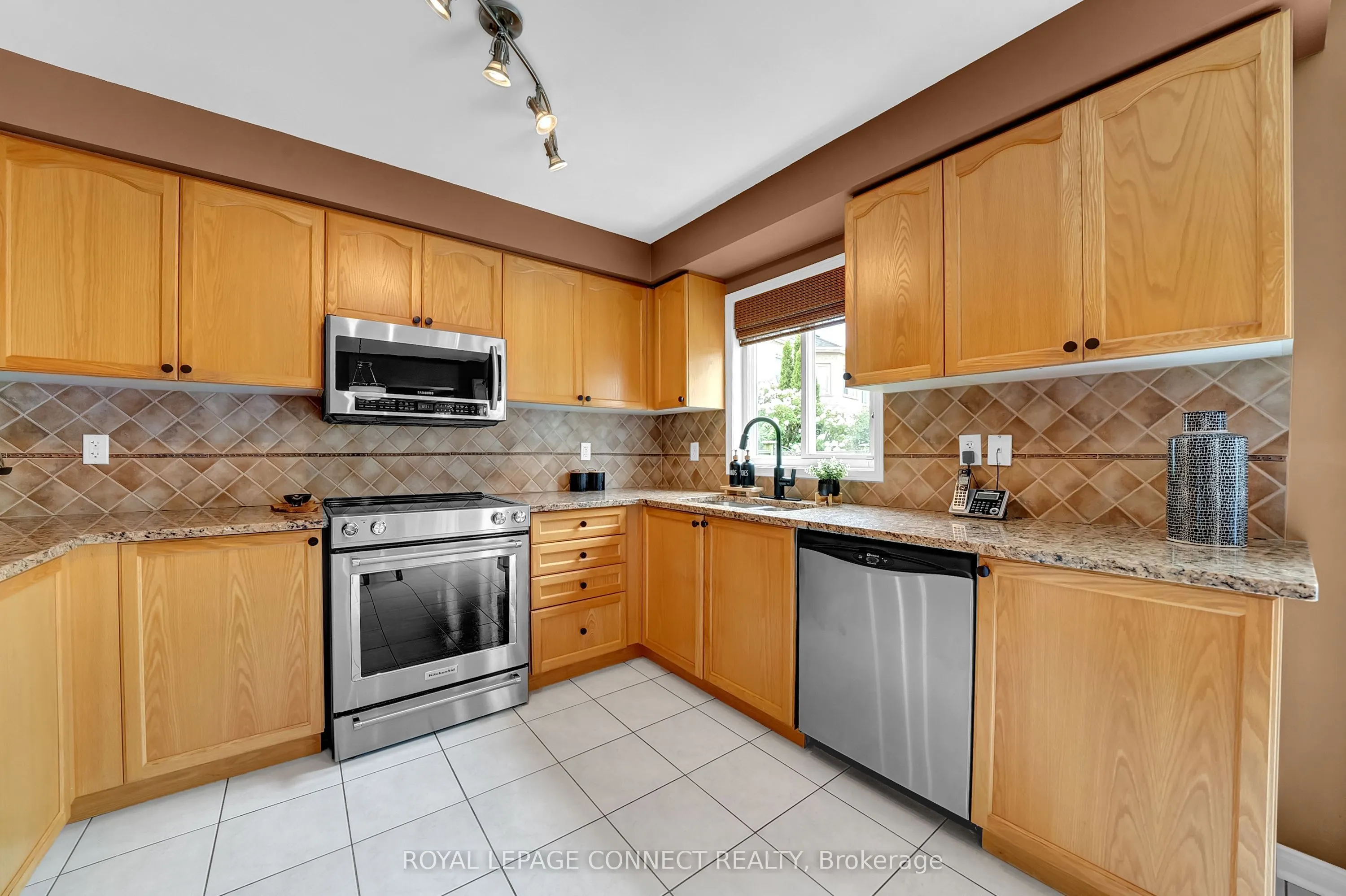 4 Middlecote Drive