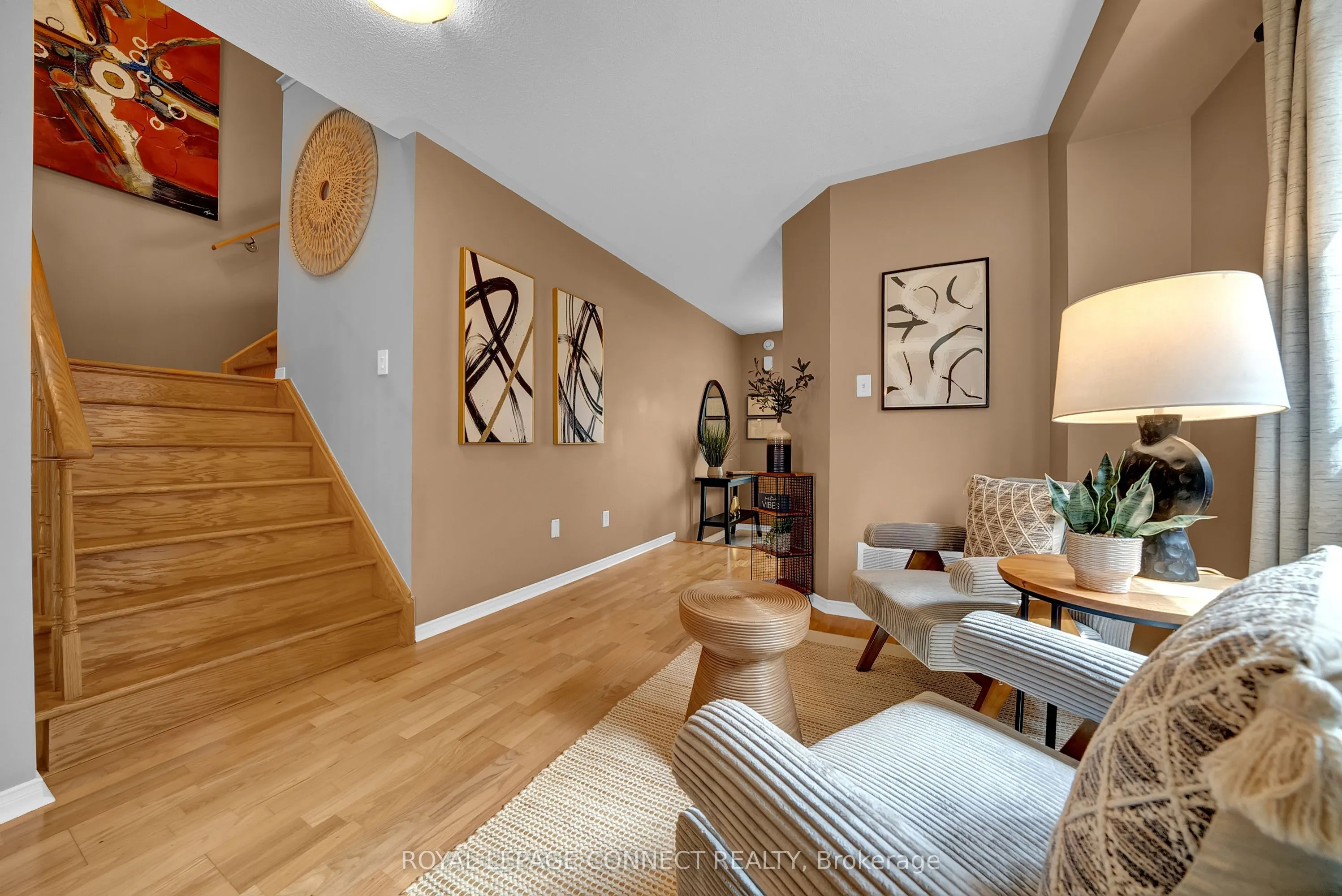4 Middlecote Drive