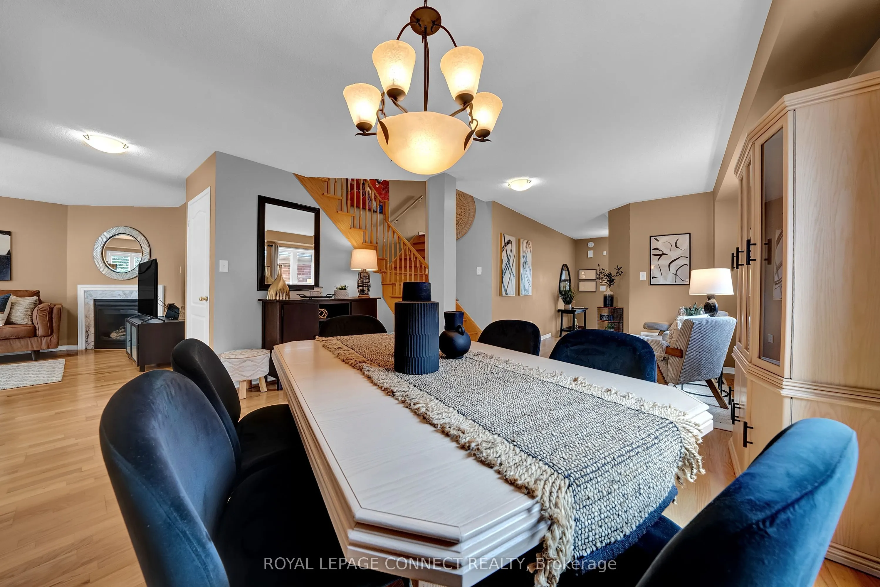 4 Middlecote Drive