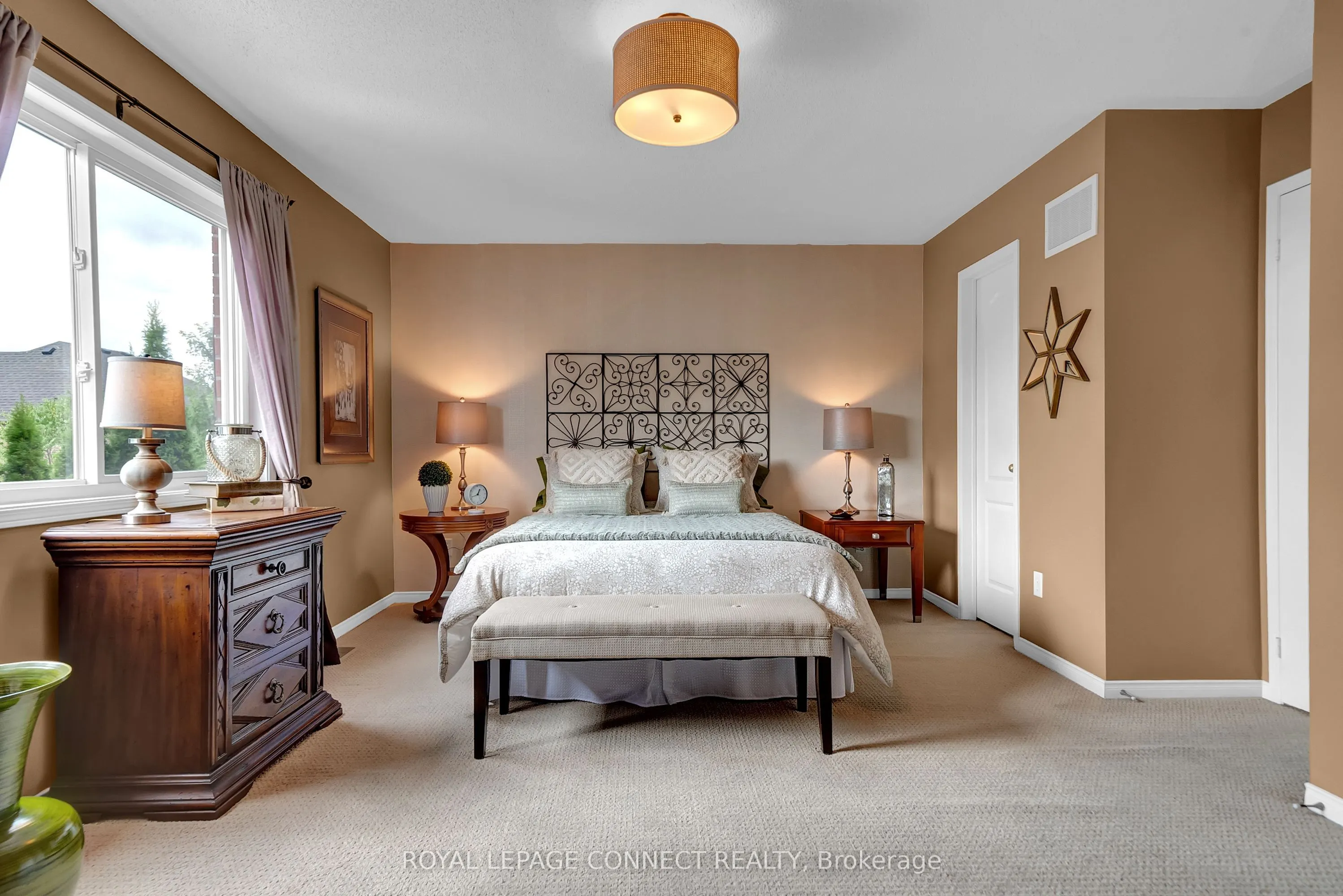 4 Middlecote Drive
