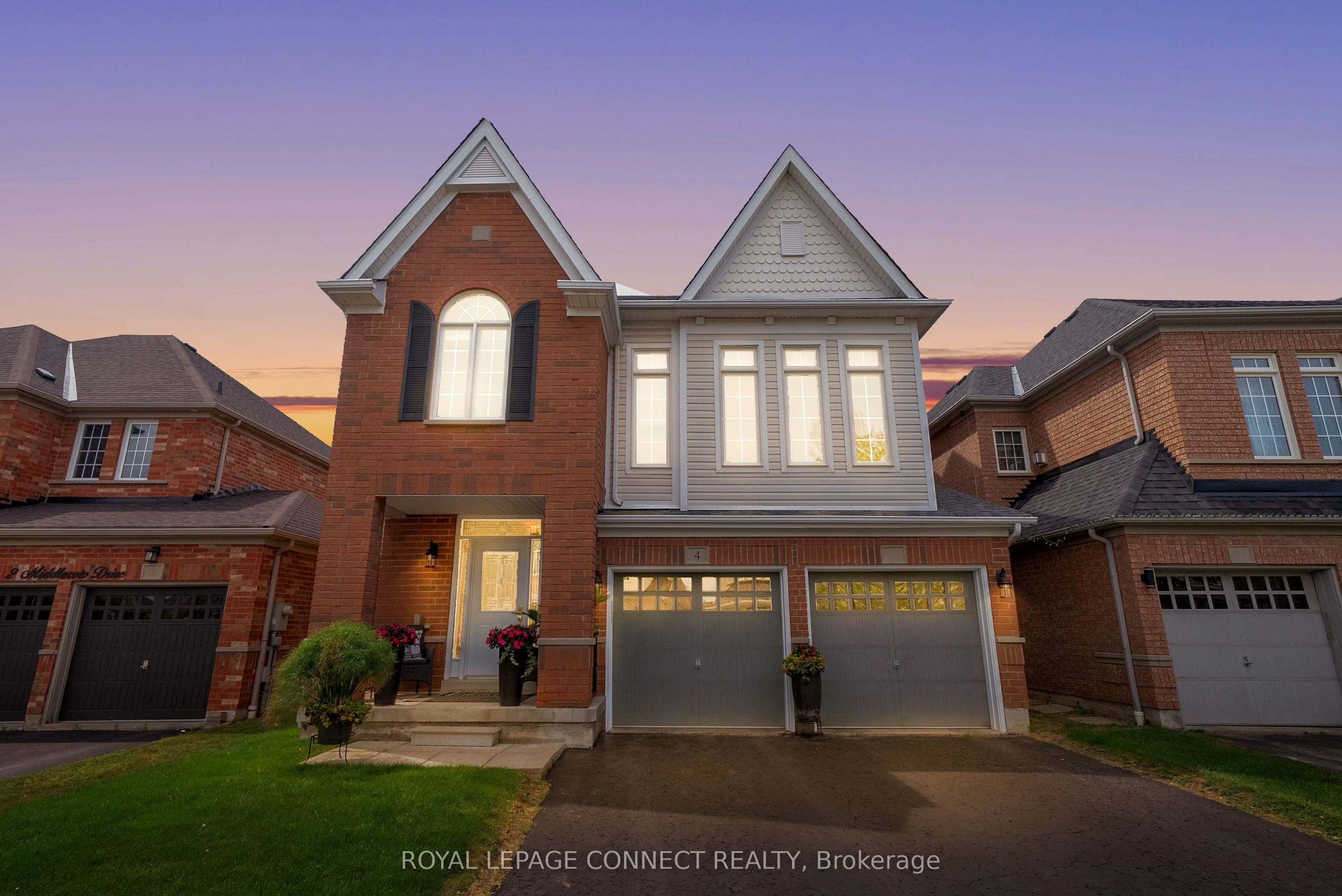 4 Middlecote Drive