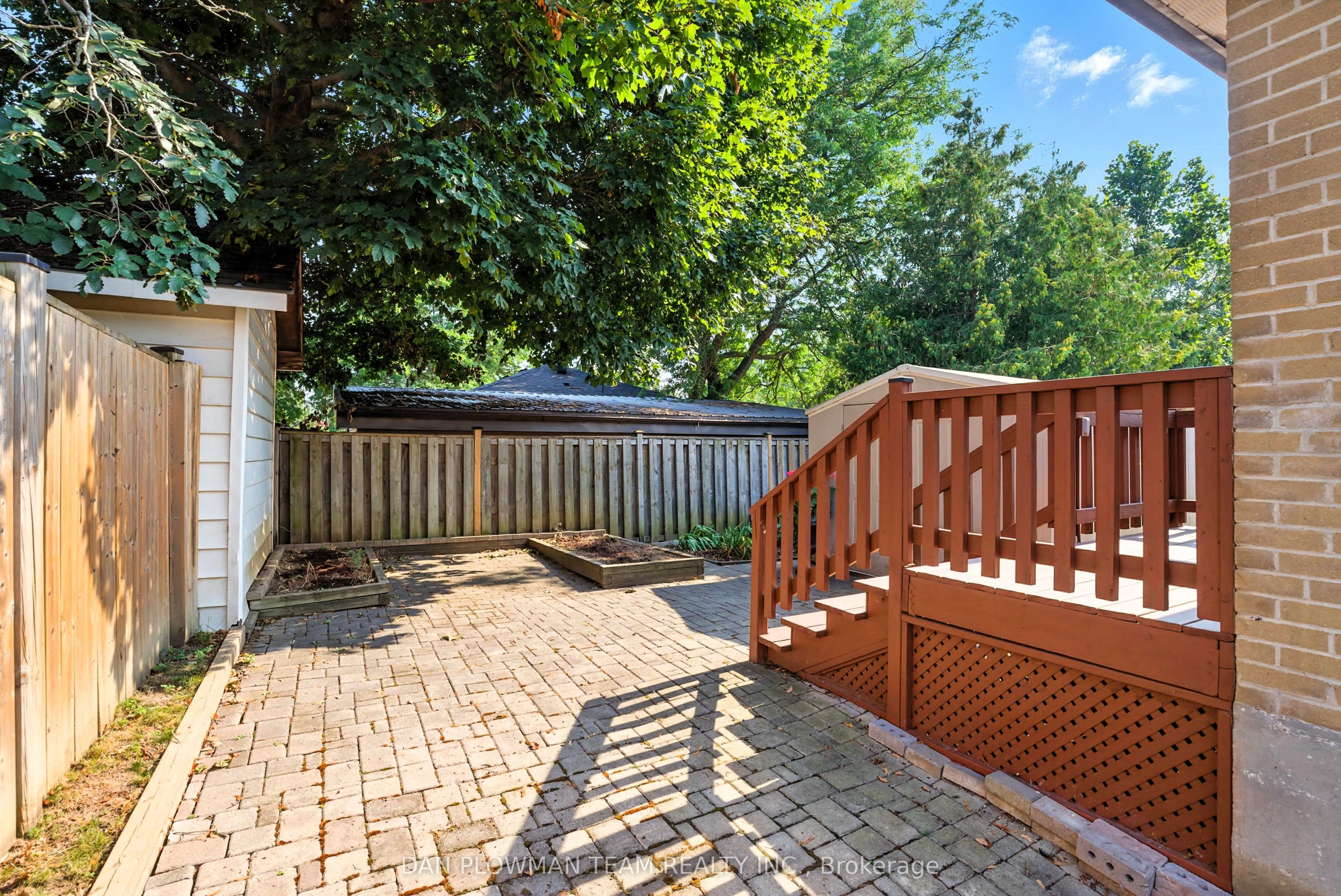 1001 Wardman Crescent