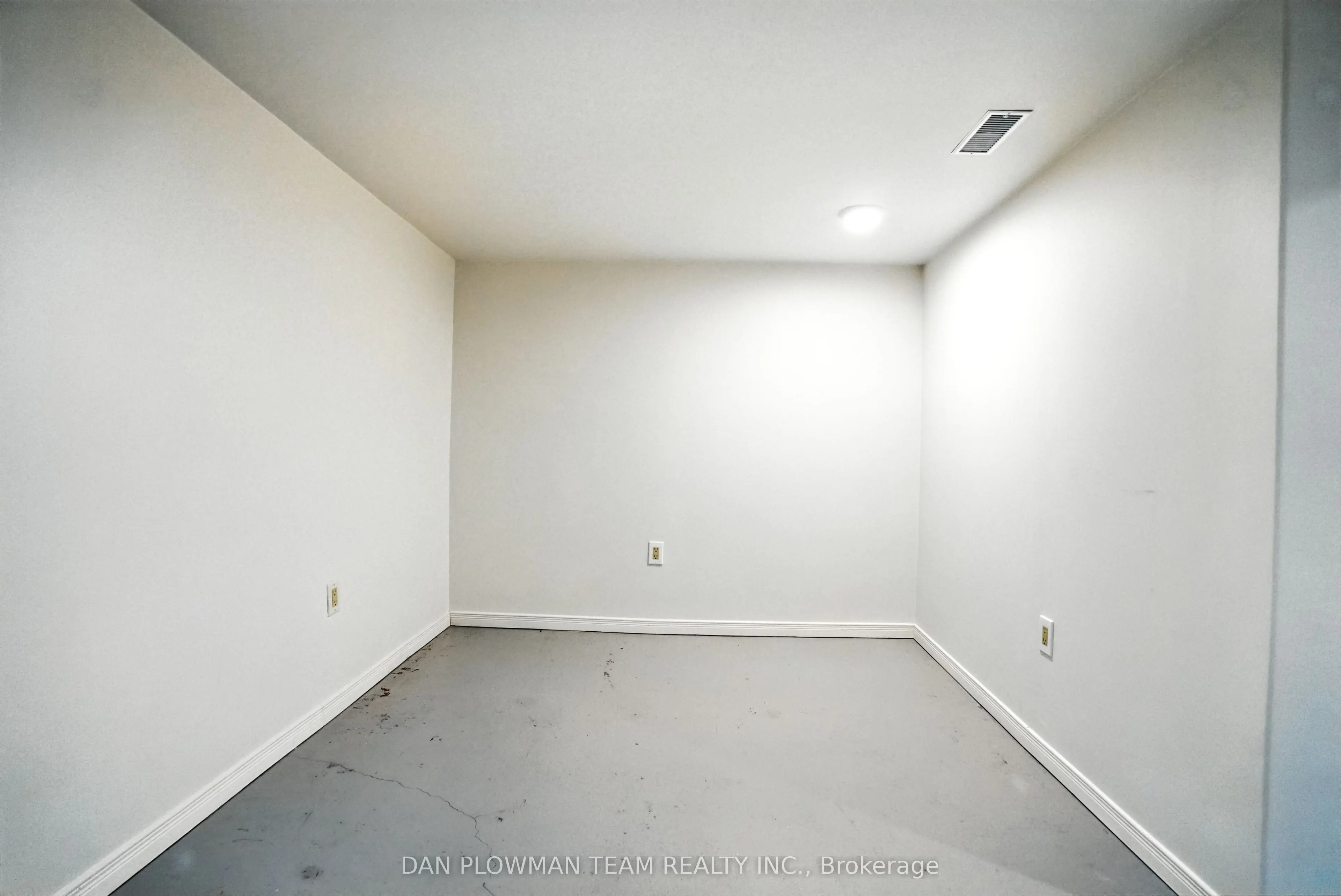 1001 Wardman Crescent