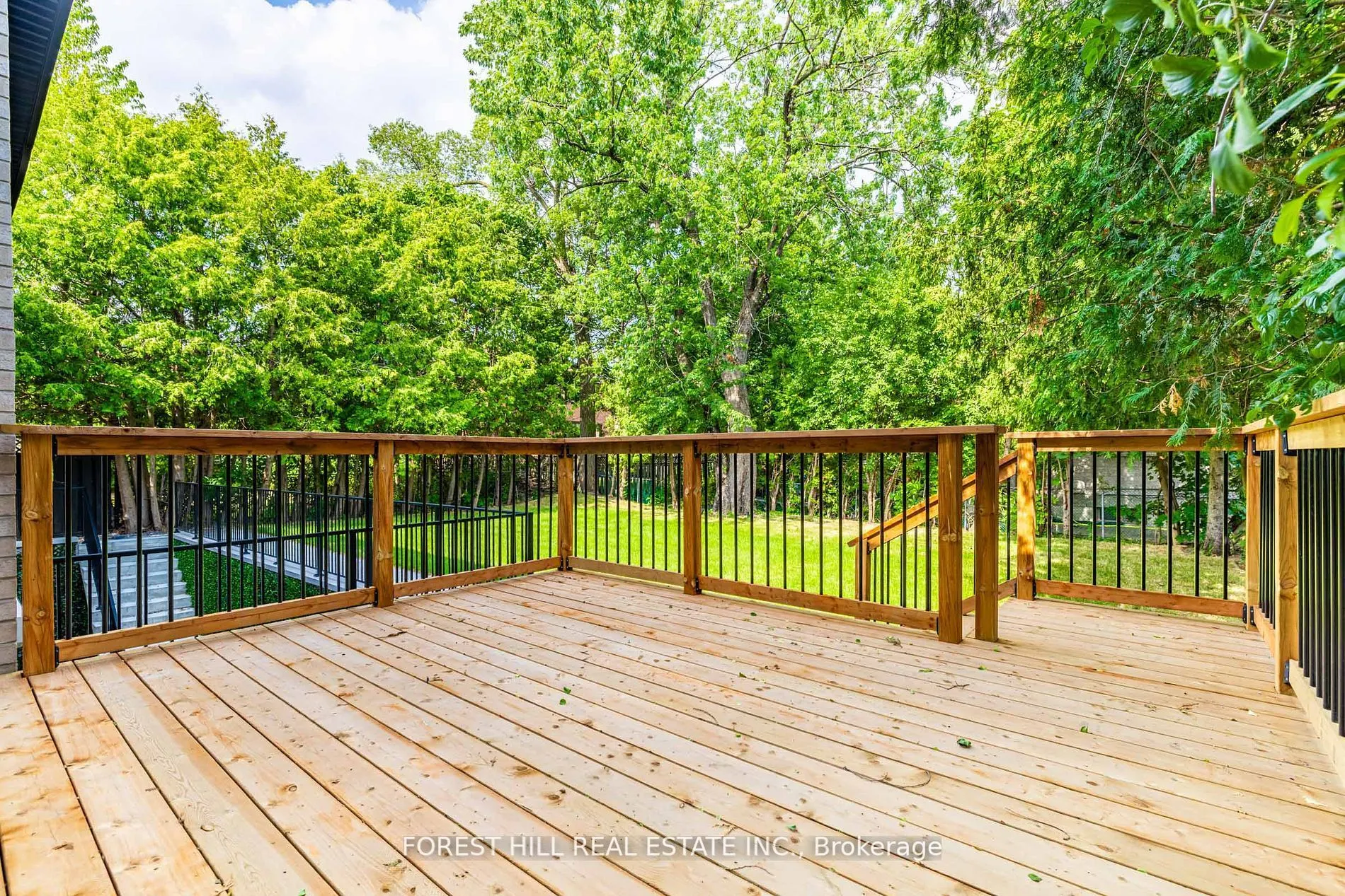105 Castle Hill Drive