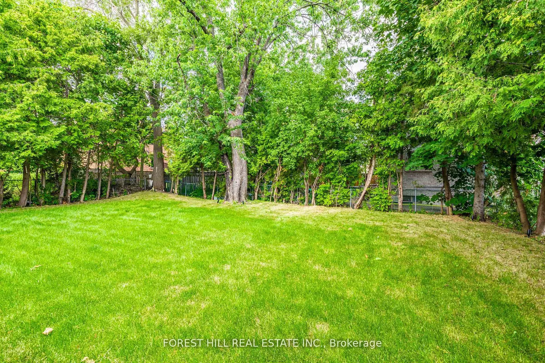 105 Castle Hill Drive