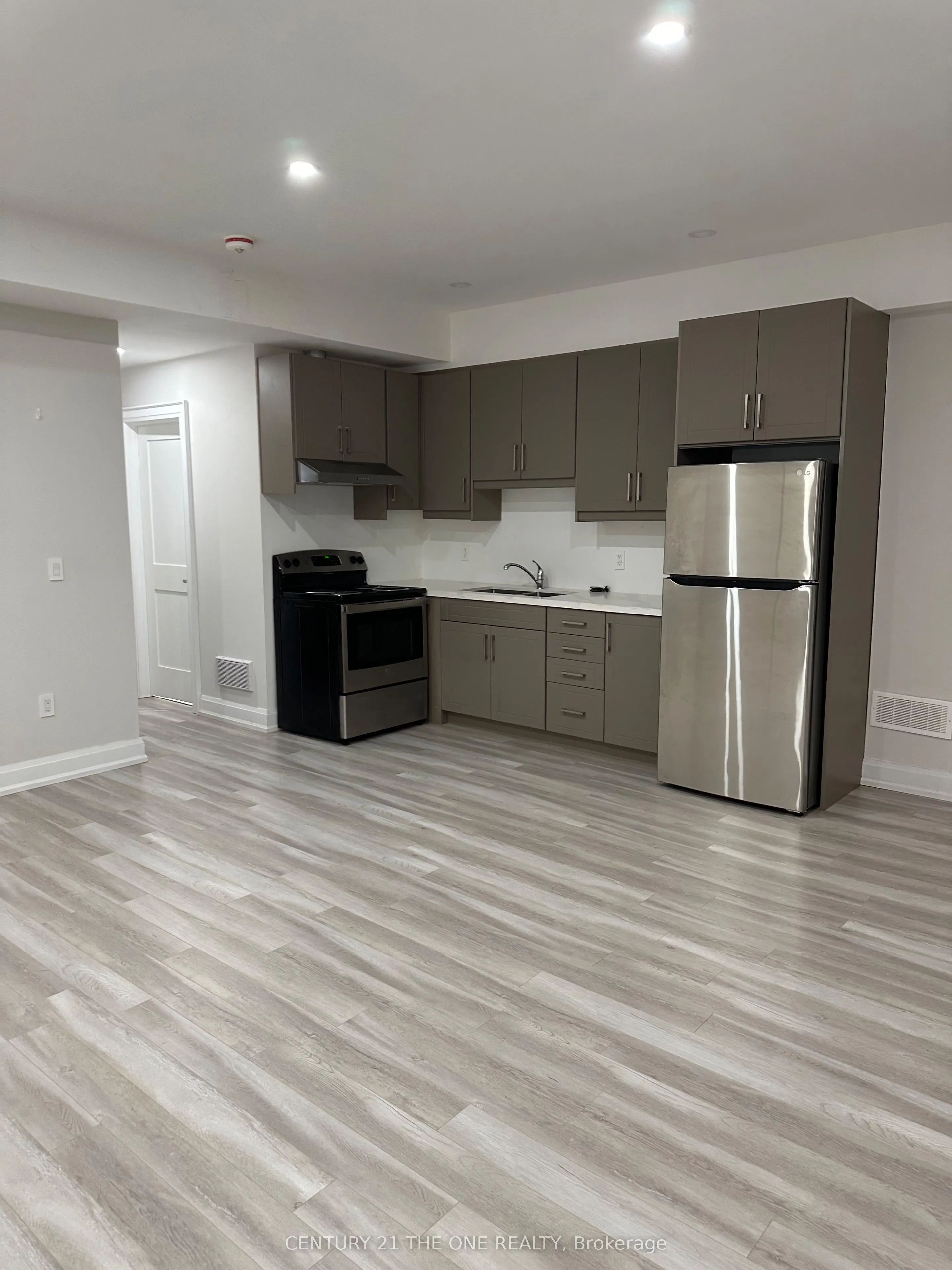 201A McIntosh Street, #Lower