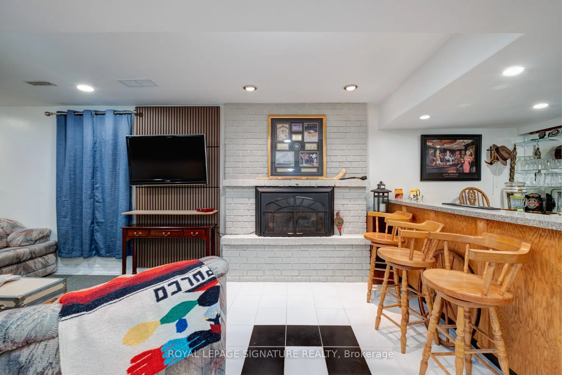 1405 Rougemount Drive