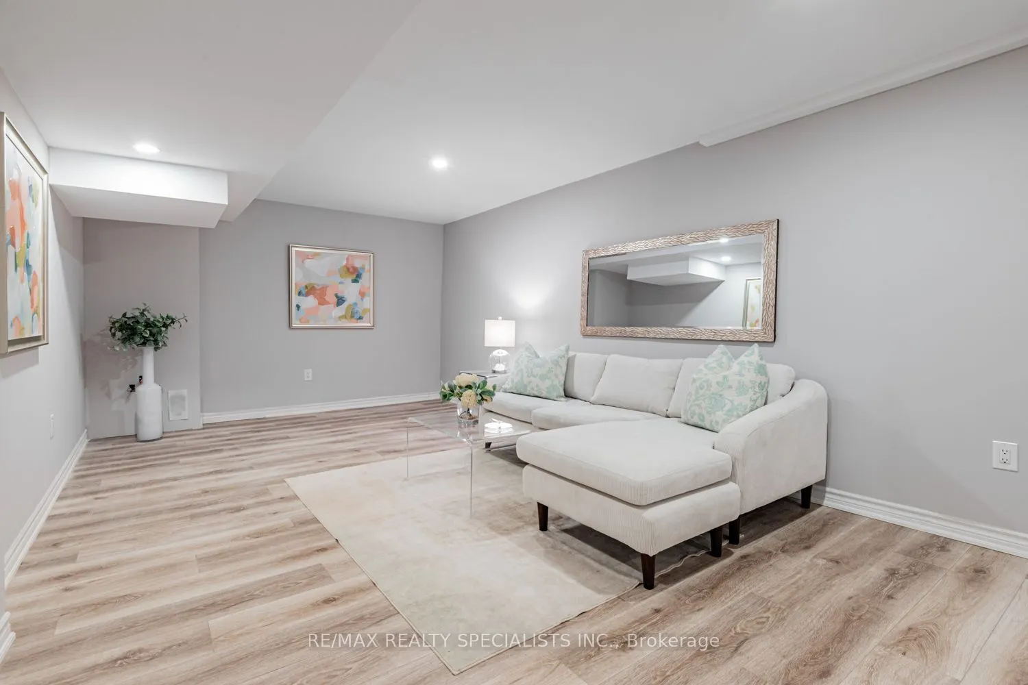 42 Resnik Drive
