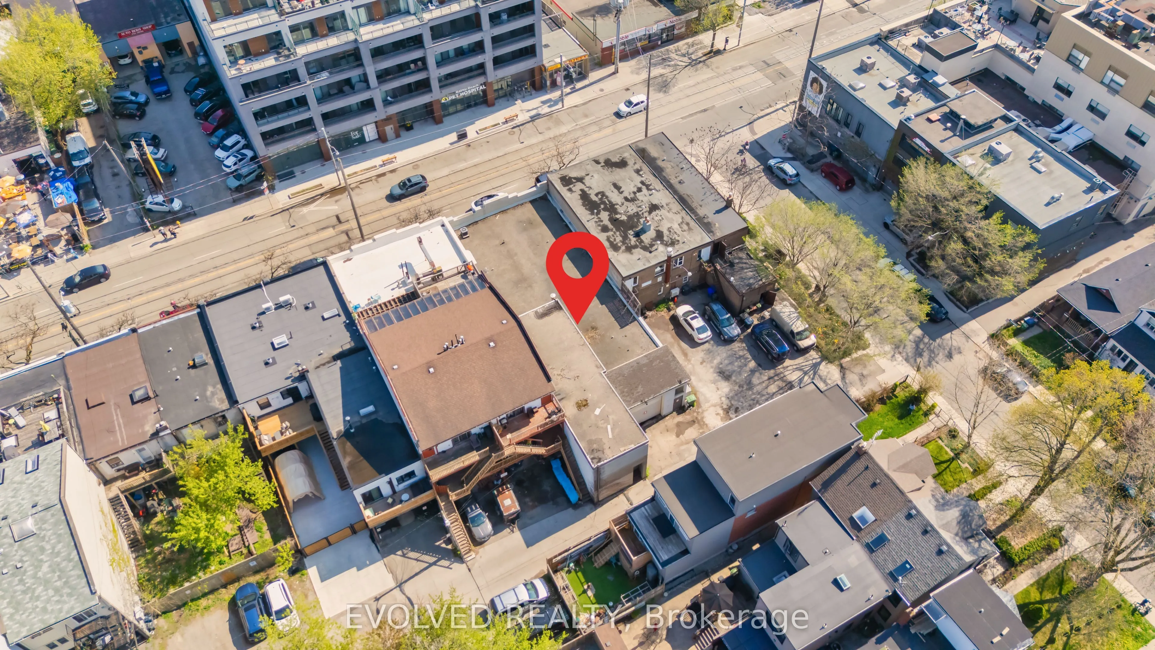 1286 Queen Street E