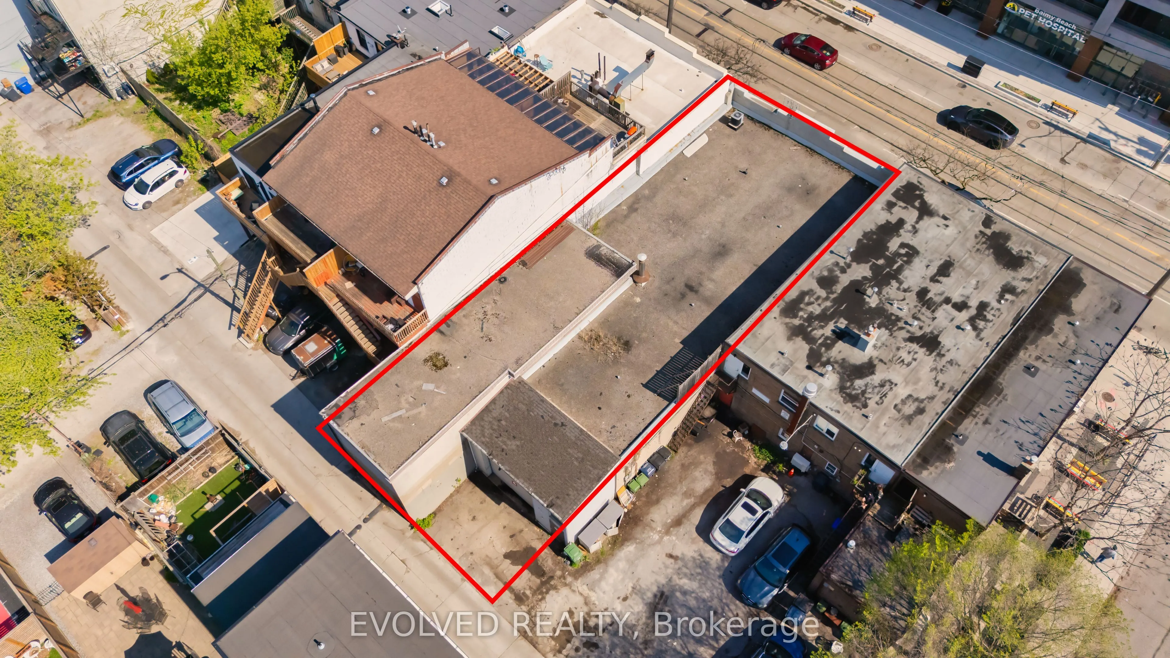 1286 Queen Street E