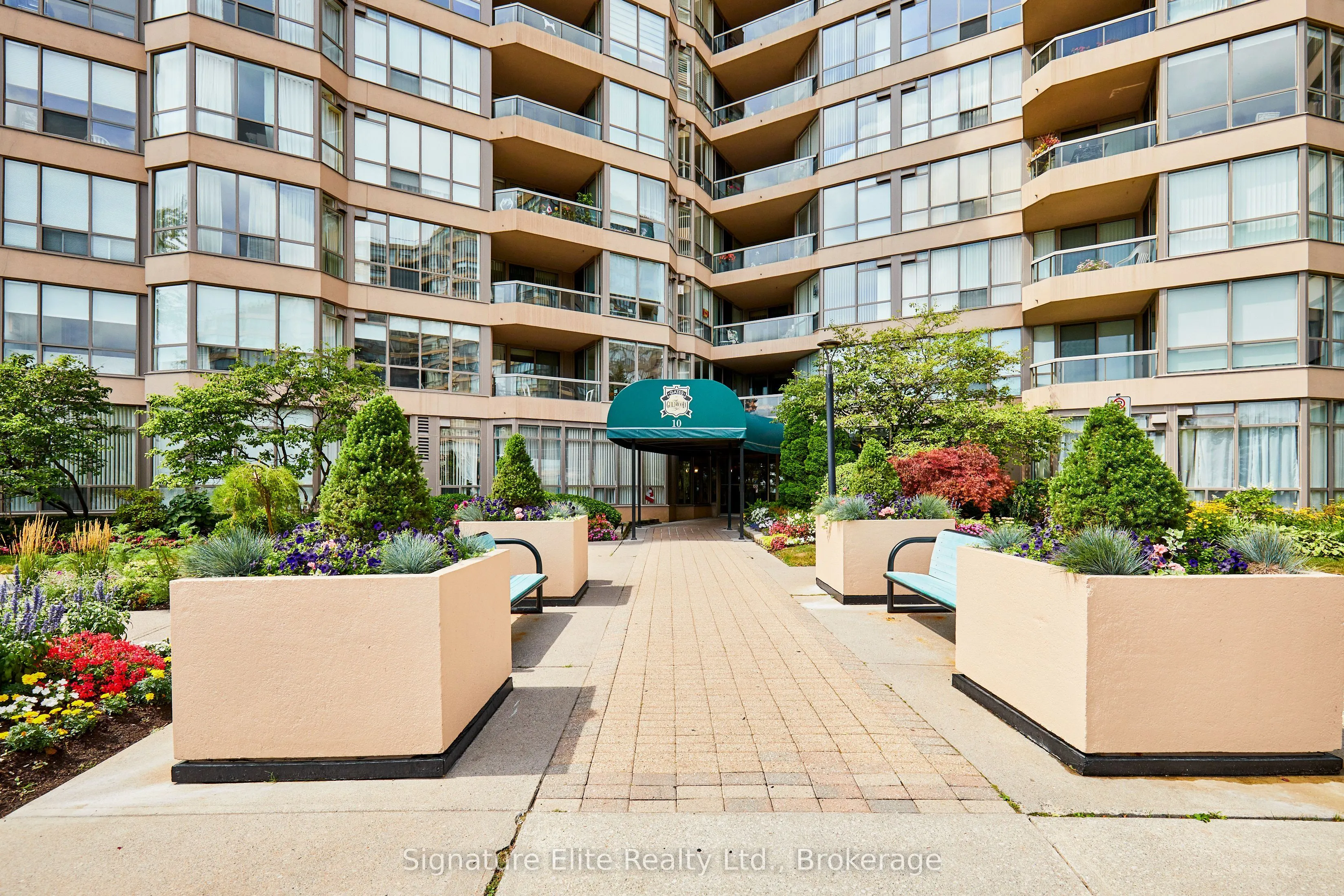10 Guildwood Parkway, #621