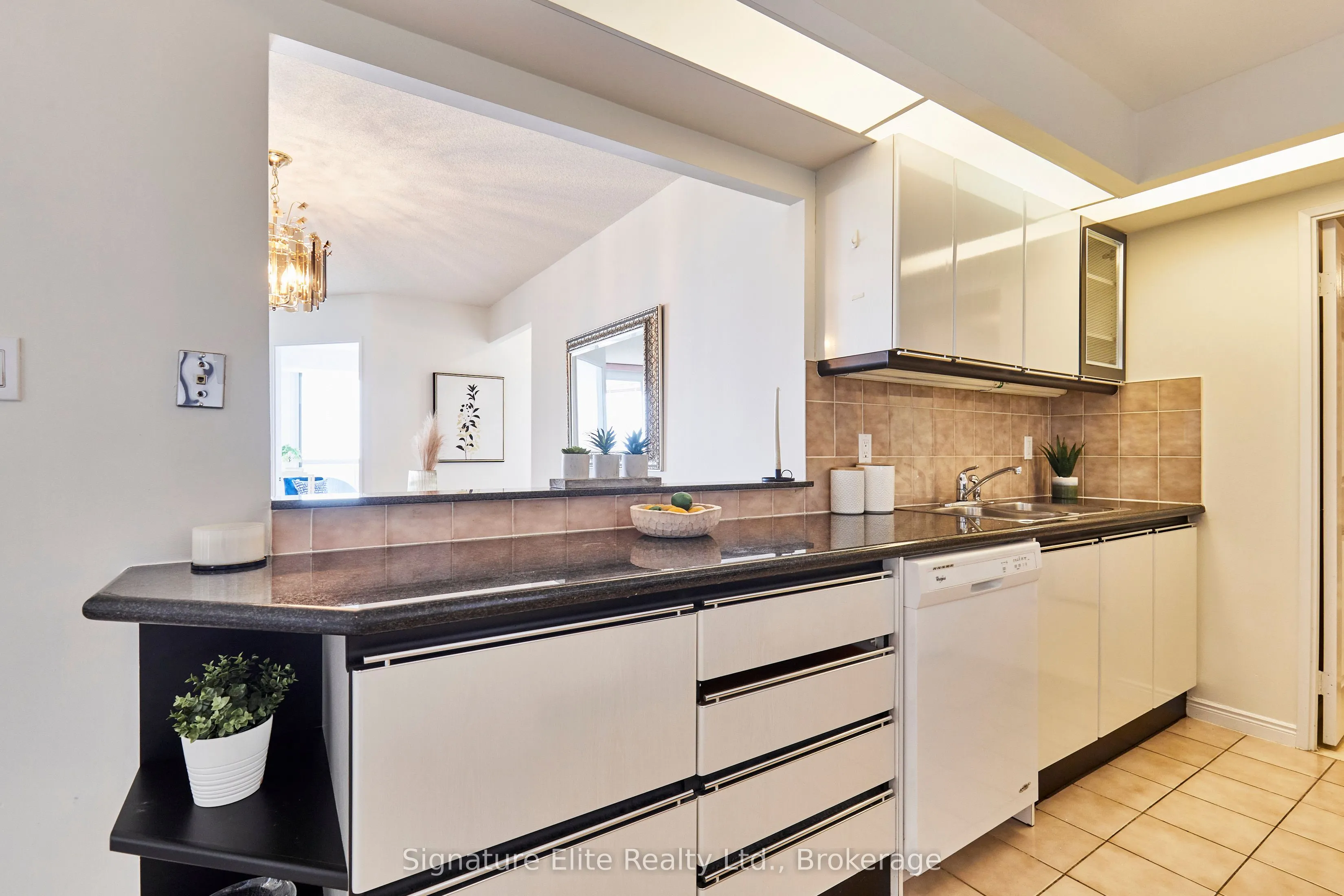 10 Guildwood Parkway, #621