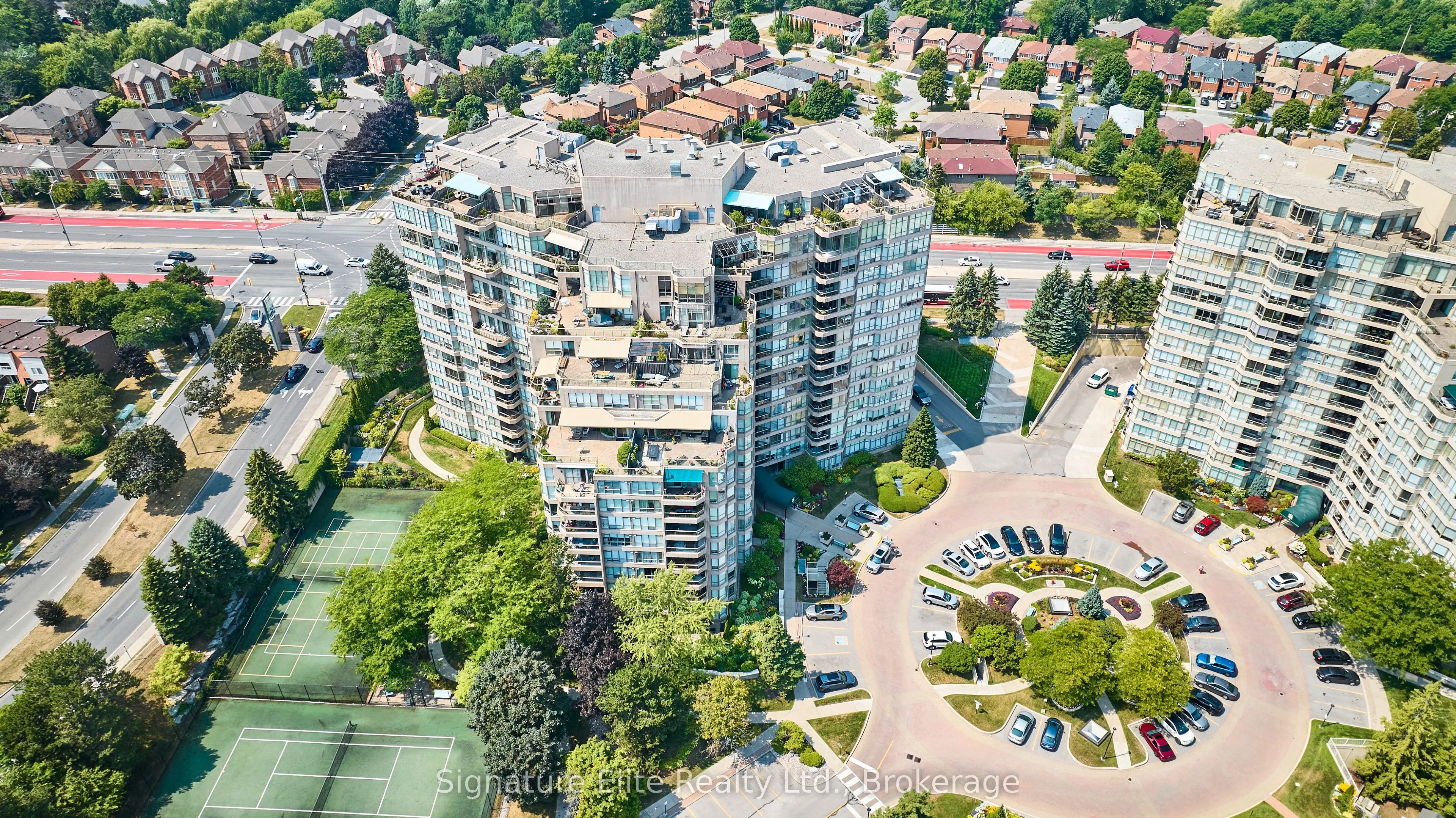 10 Guildwood Parkway, #621