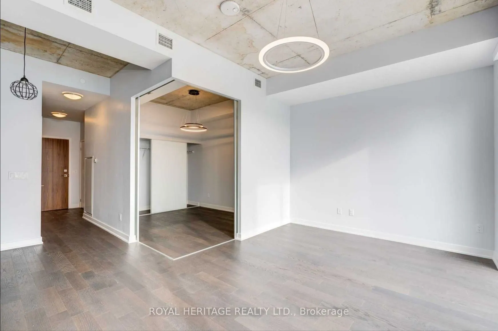 15 Baseball Place, #910