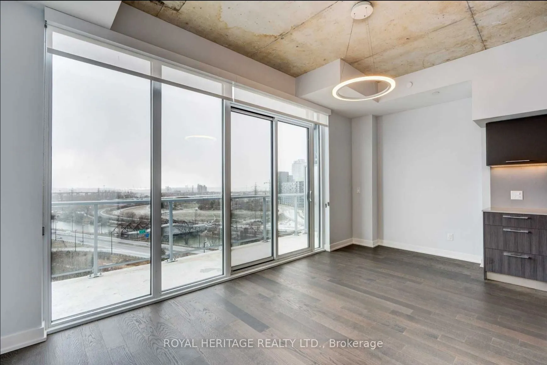 15 Baseball Place, #910