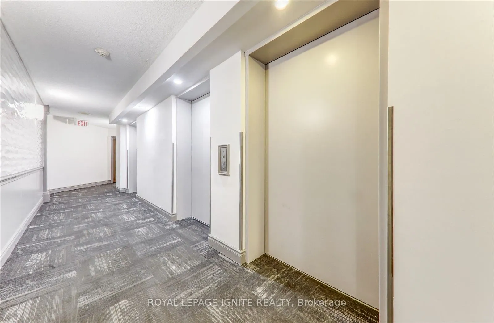 330 Alton Towers Circle, #1801