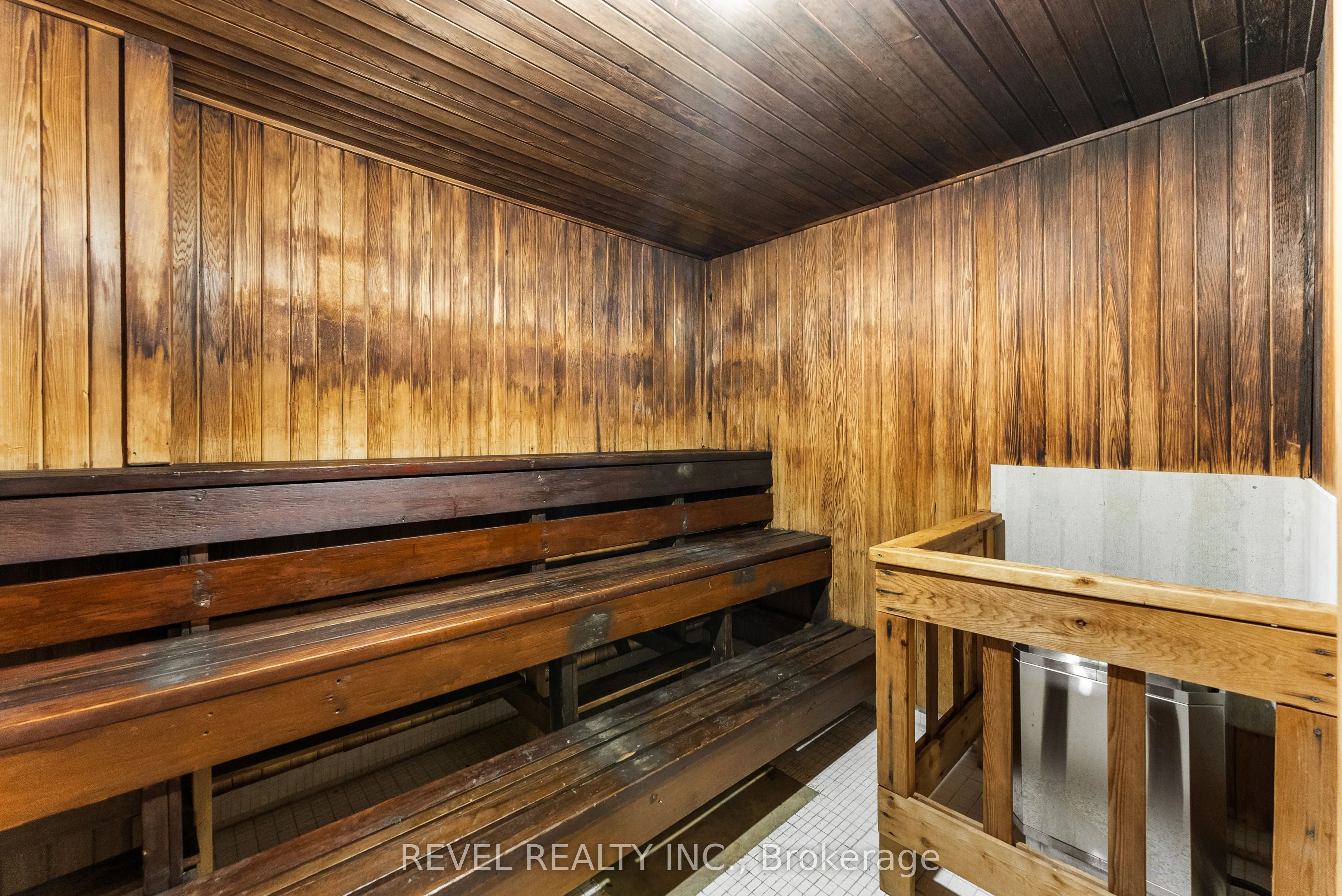 92 Church Street S, #701