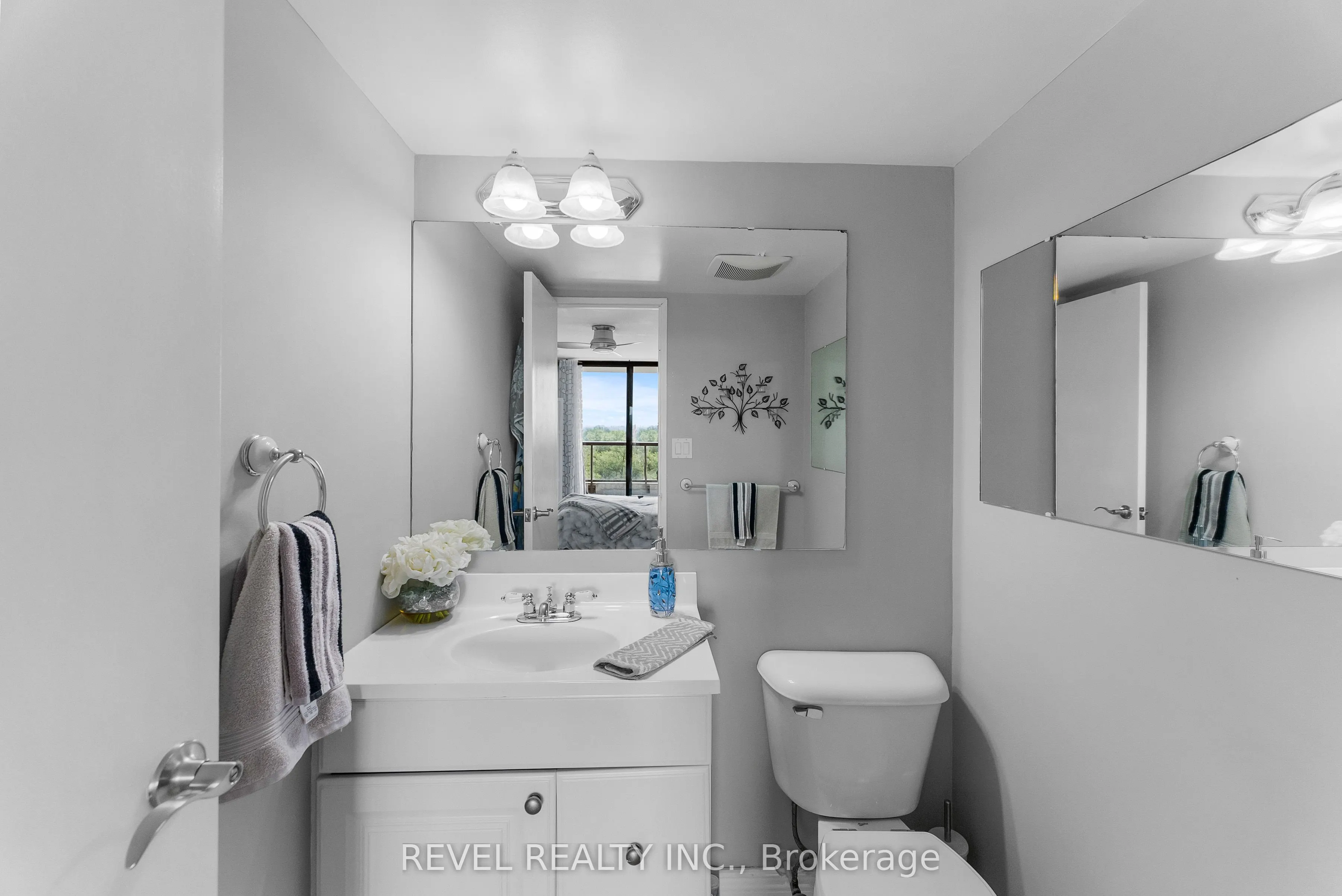 92 Church Street S, #701