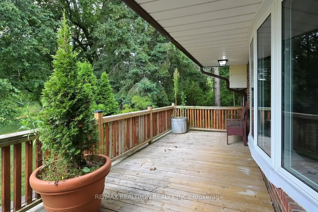 3187 Holt Road