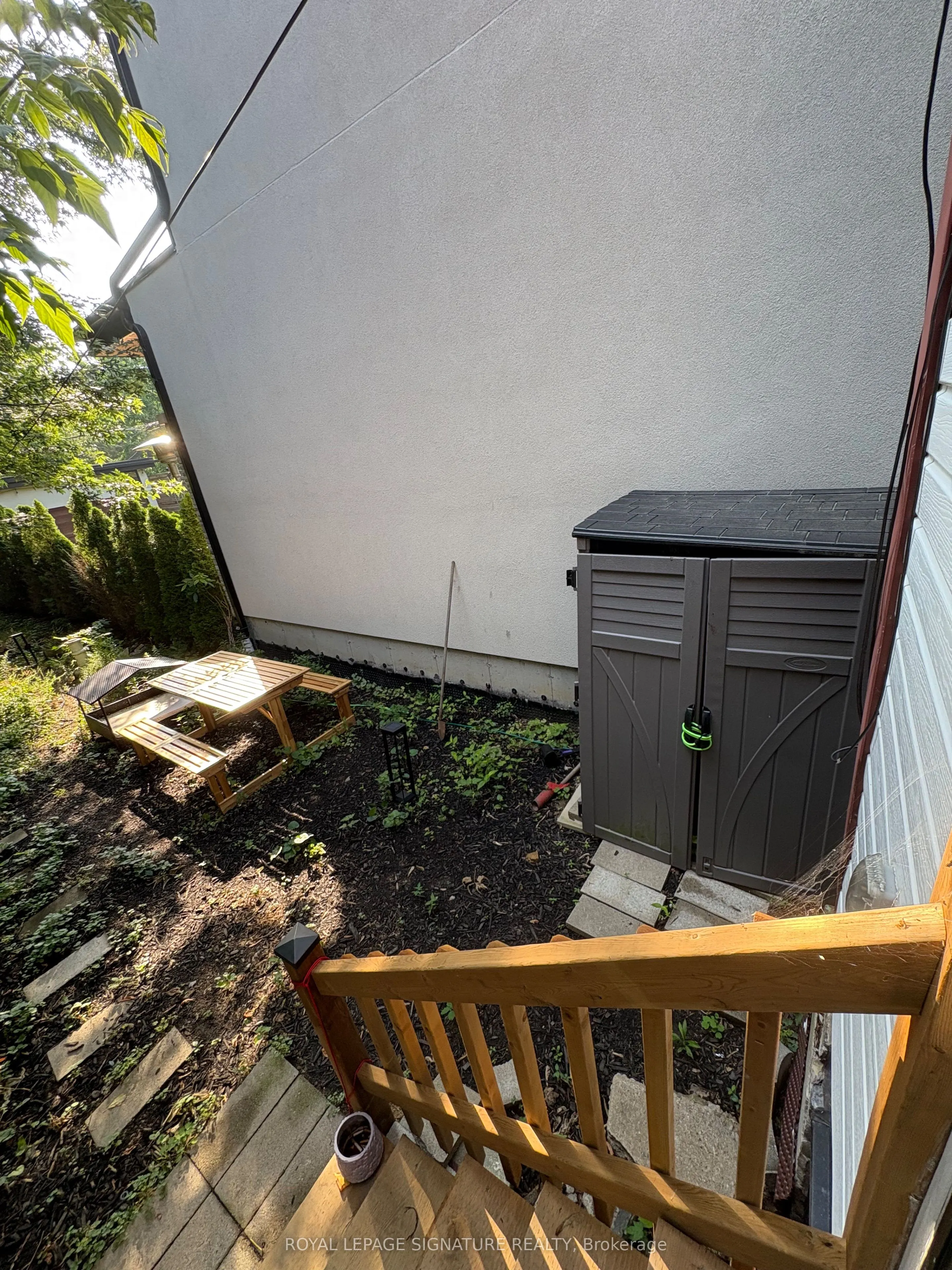 163 Hampton Avenue, #Upper
