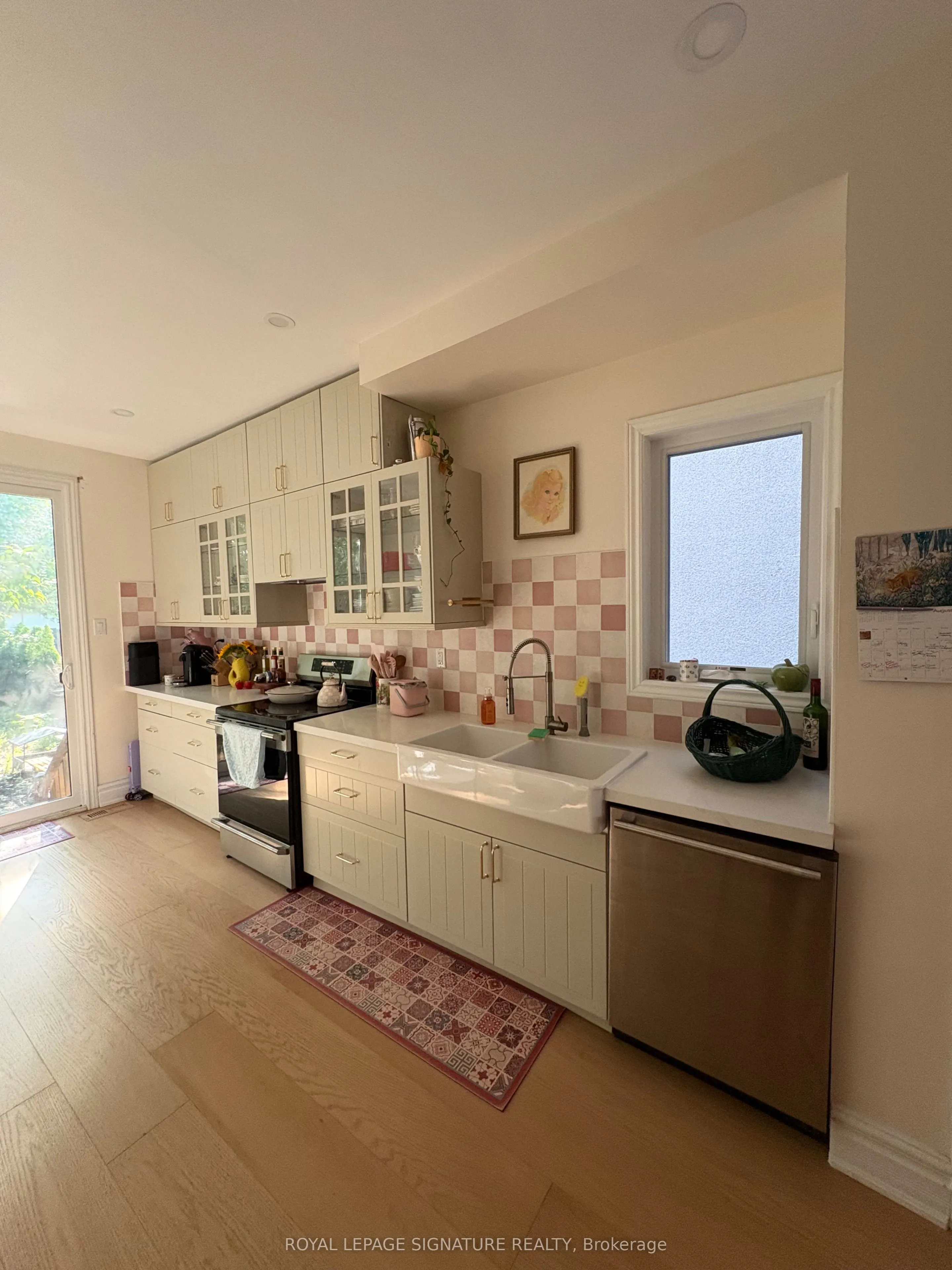 163 Hampton Avenue, #Upper
