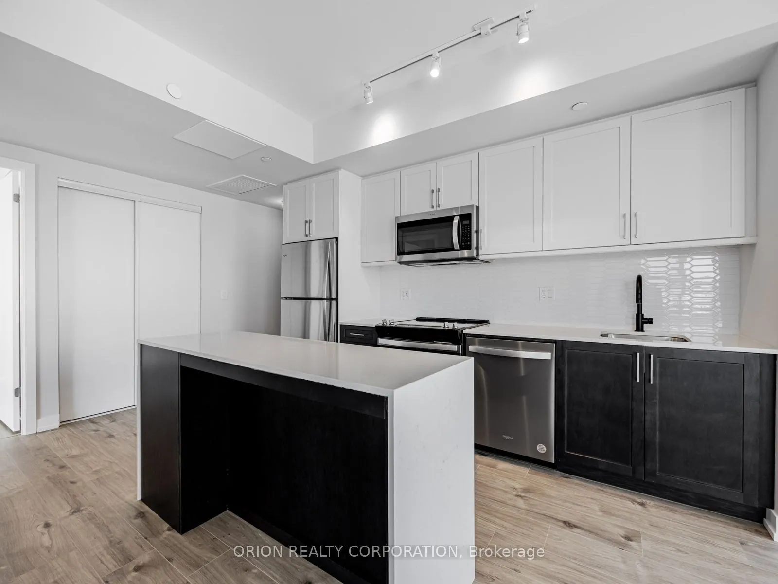 201 Brock Street, #430