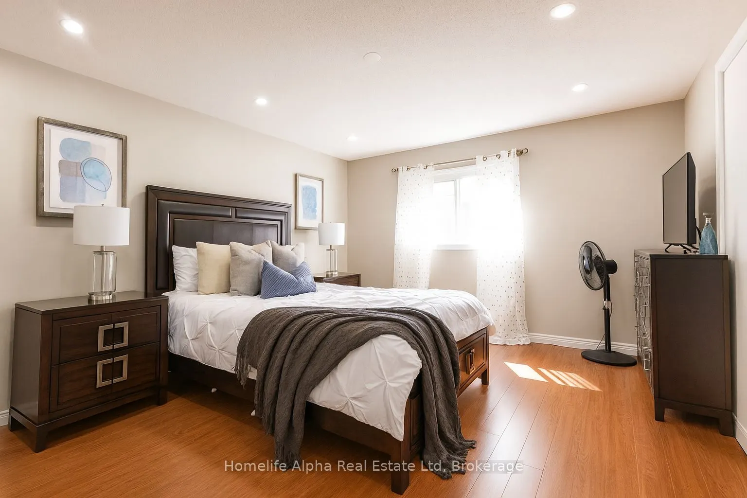 63 Homedale Drive