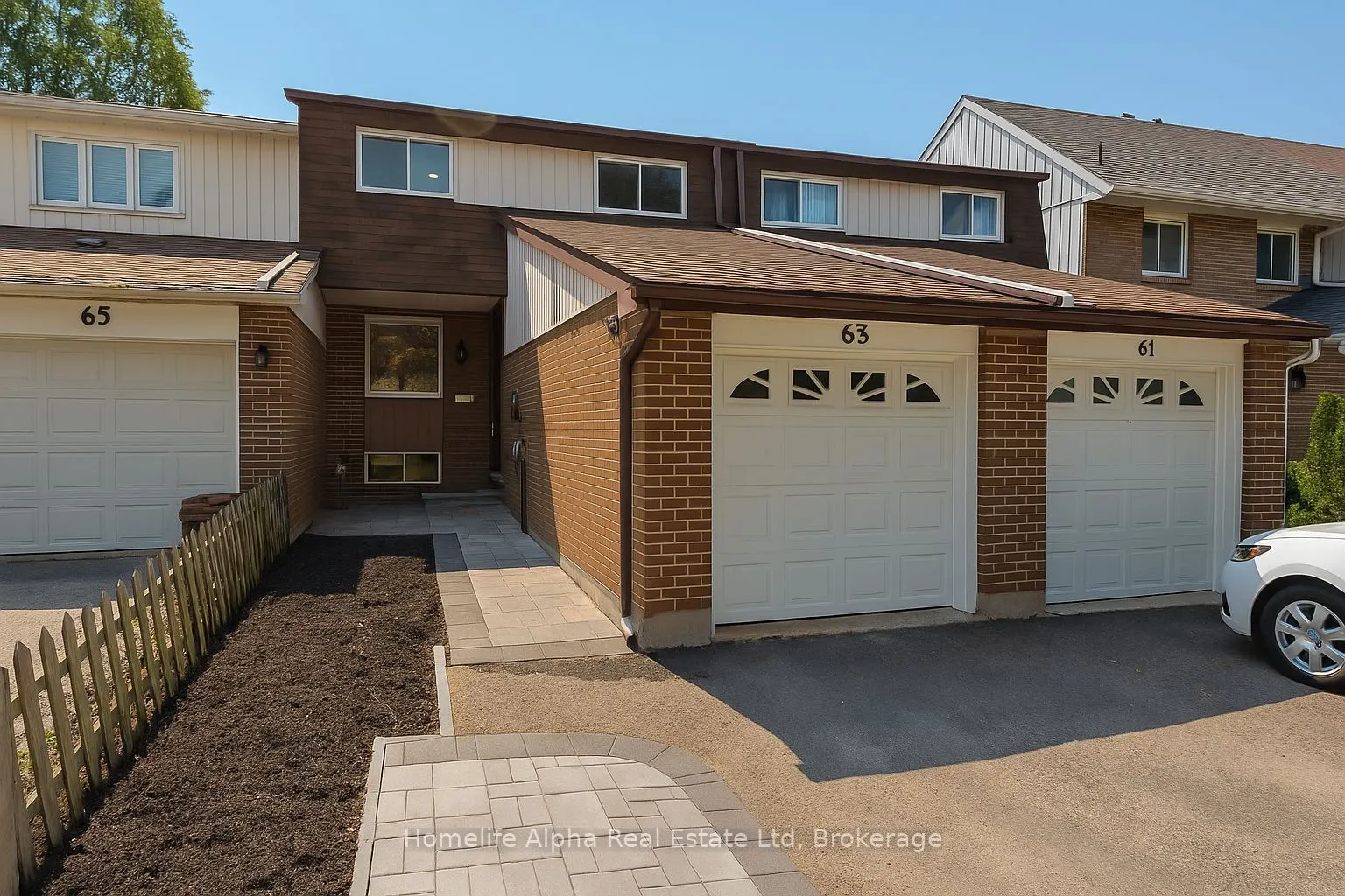 63 Homedale Drive