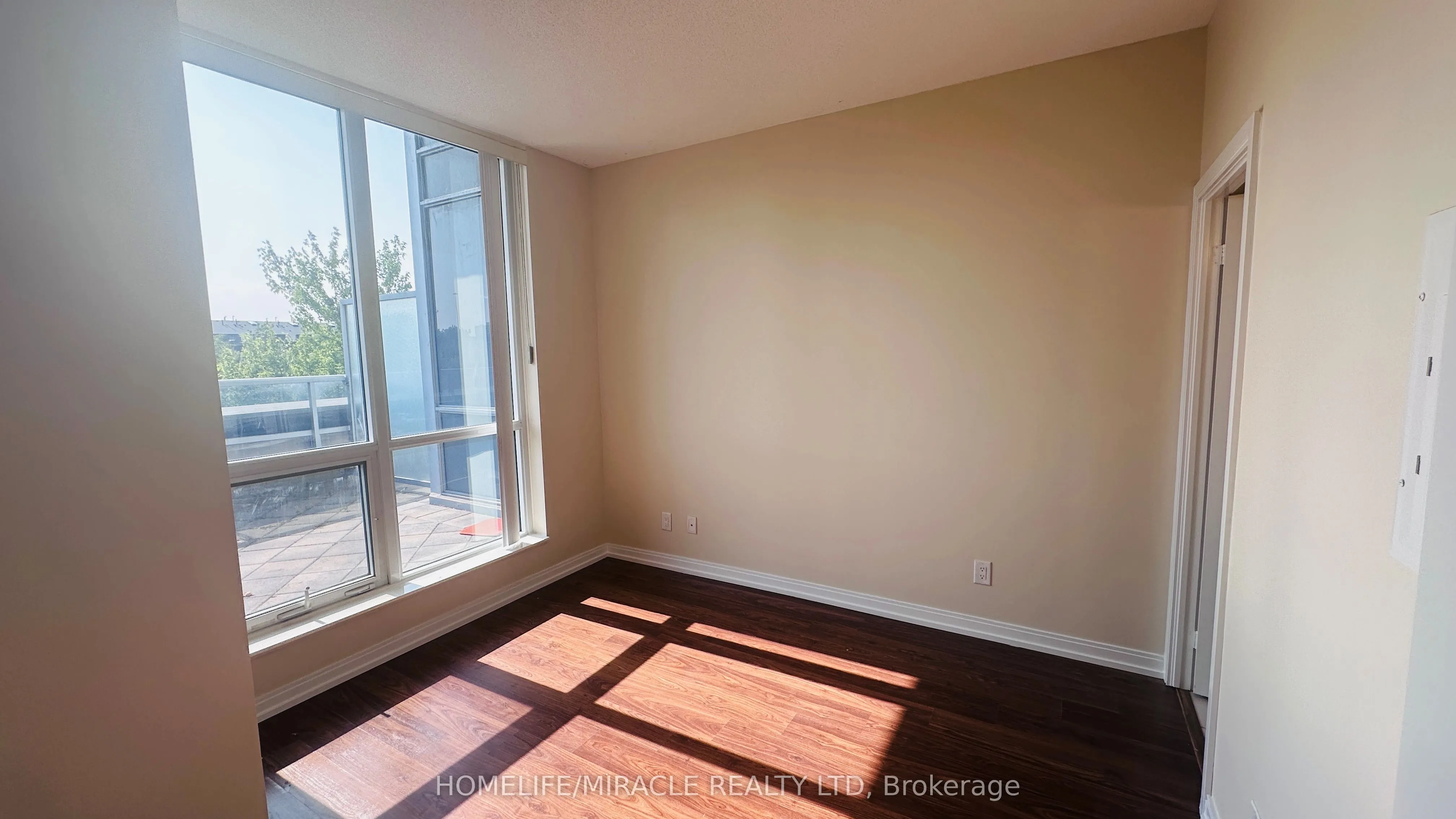 151 Village Green Square, #304