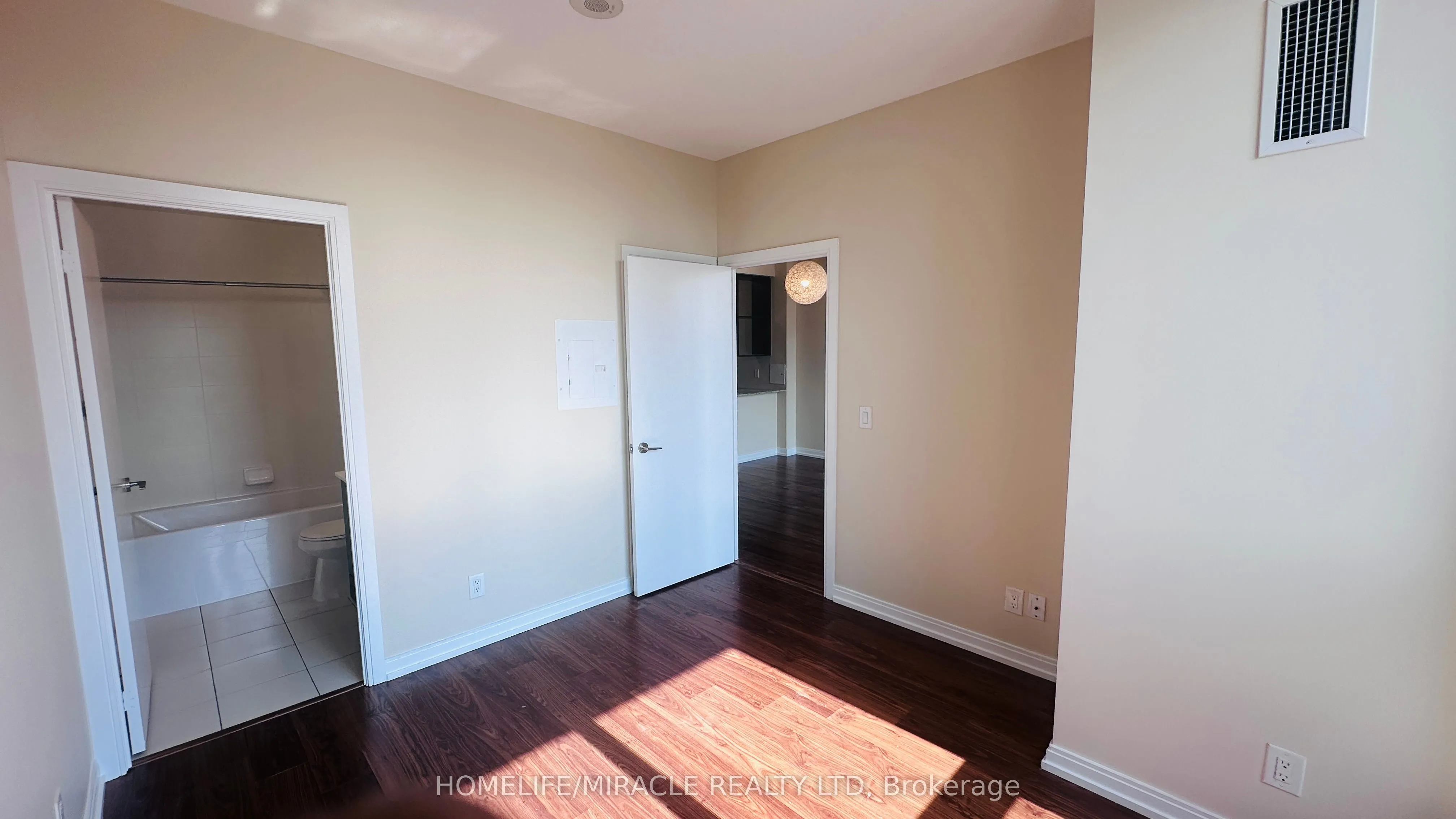 151 Village Green Square, #304