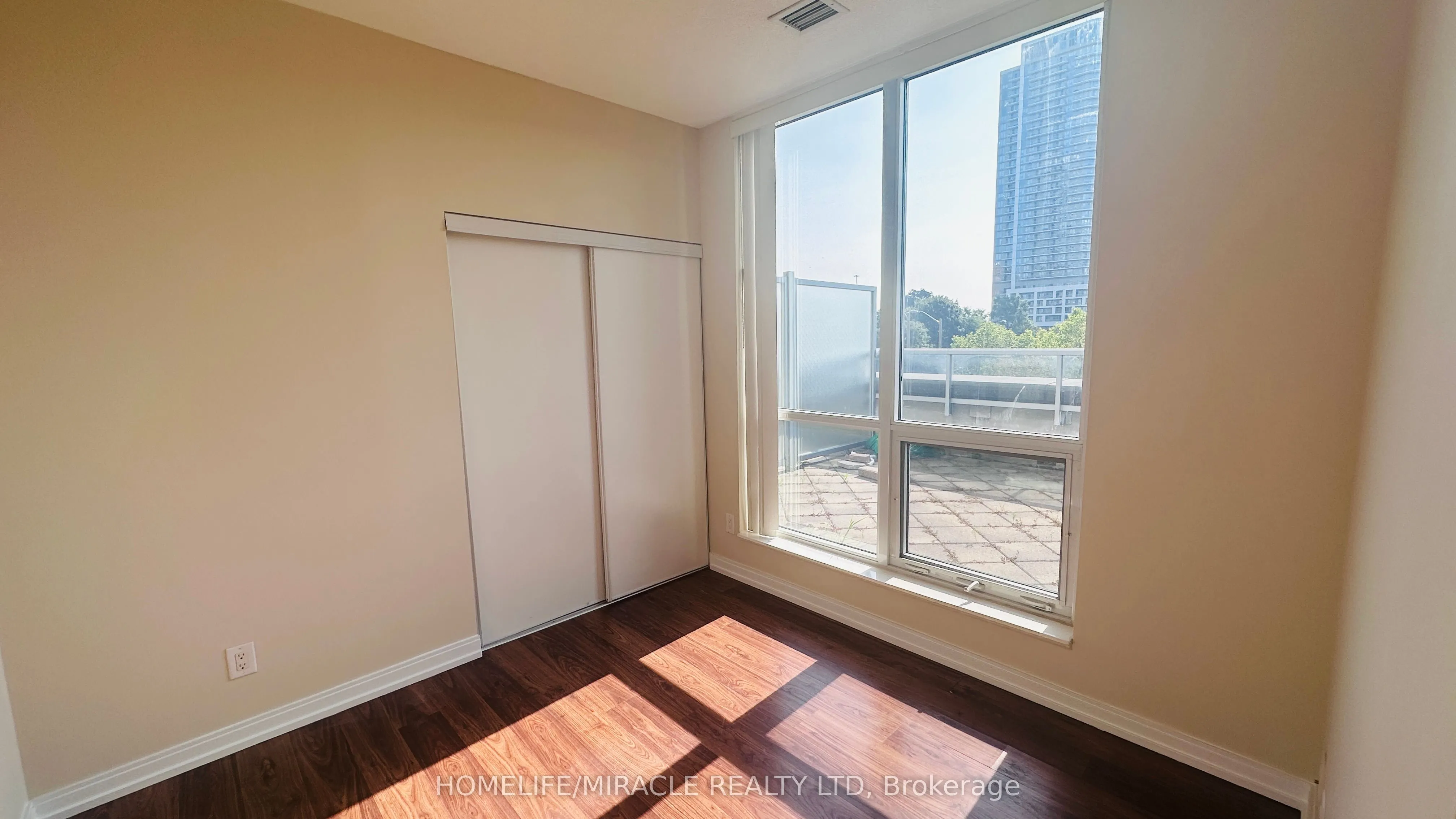 151 Village Green Square, #304