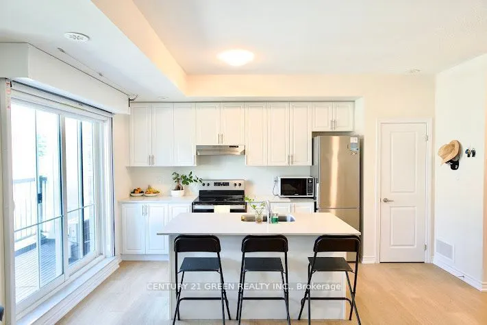 480 Beresford Path, #8