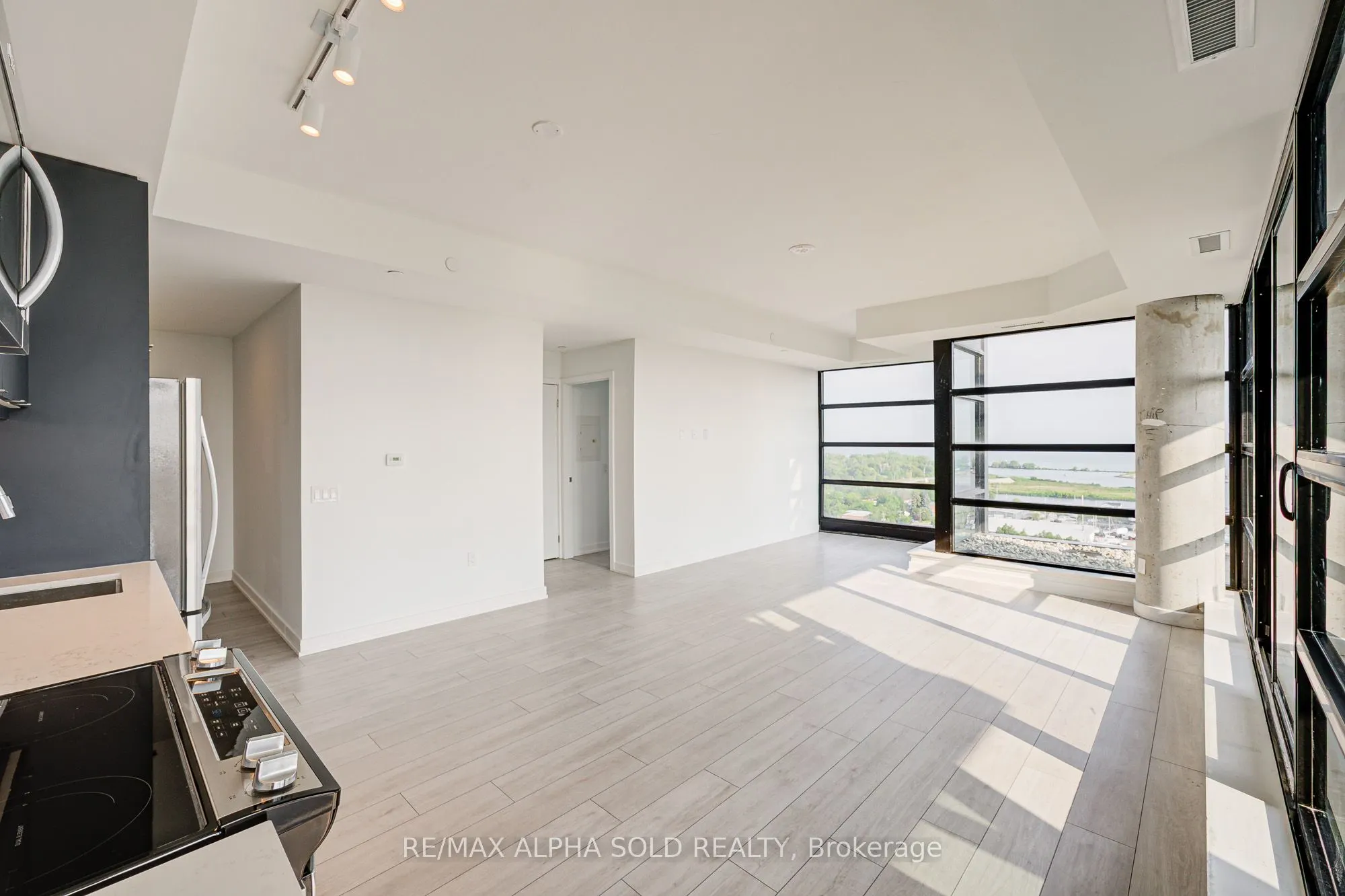 1606 Charles Street, #1605