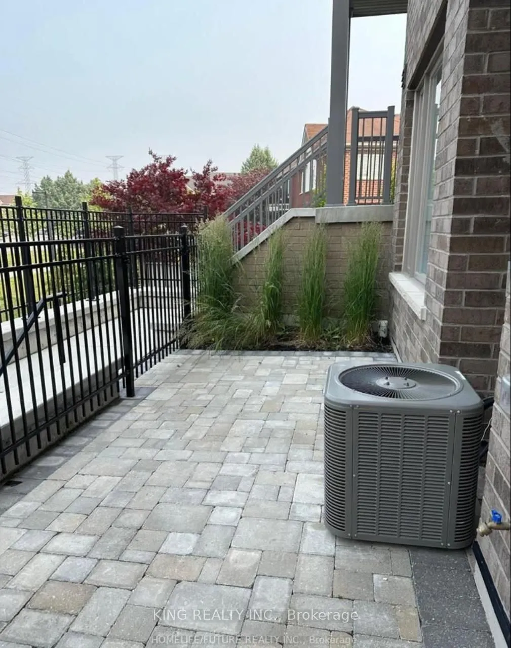 1525 Kingston Road W, #411