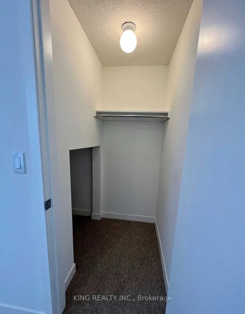 1525 Kingston Road W, #411