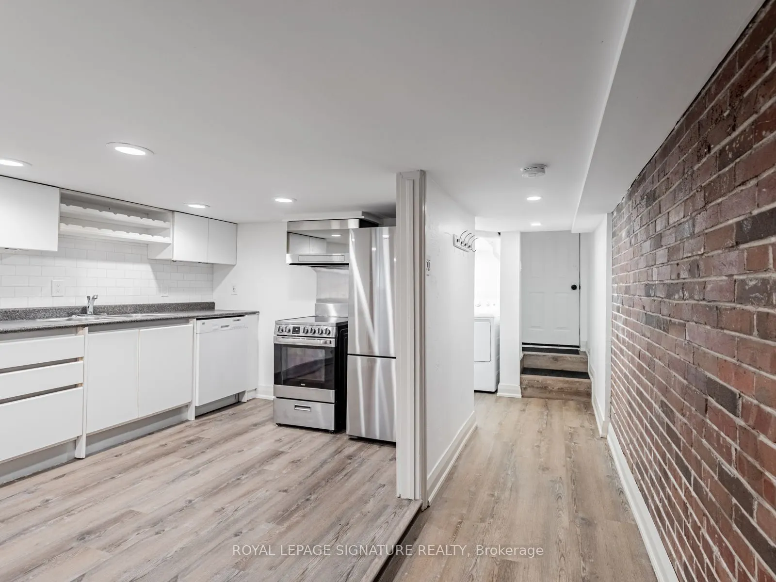 49 Stanhope Avenue, #Lower
