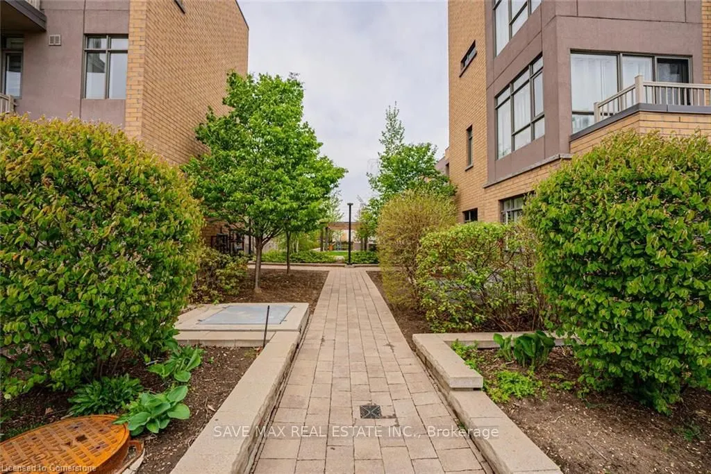 1070 Progress Avenue, #306