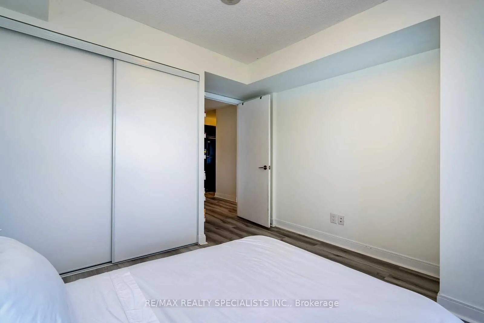 151 Village Green Square, #2710