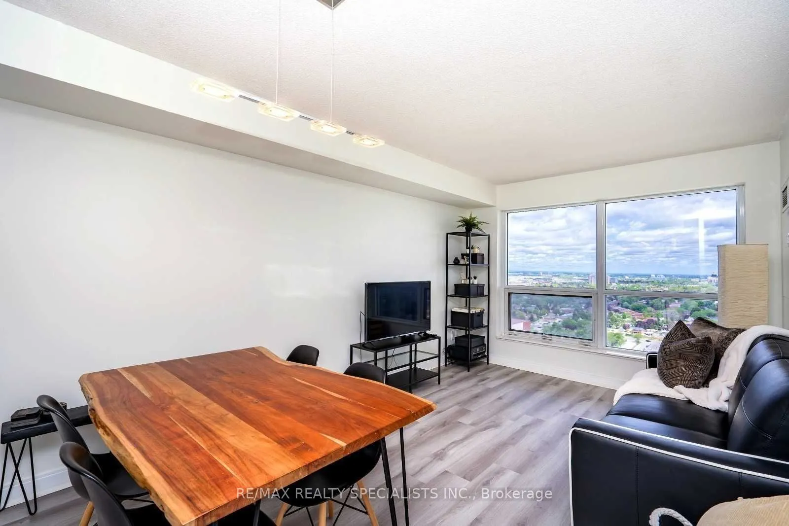151 Village Green Square, #2710