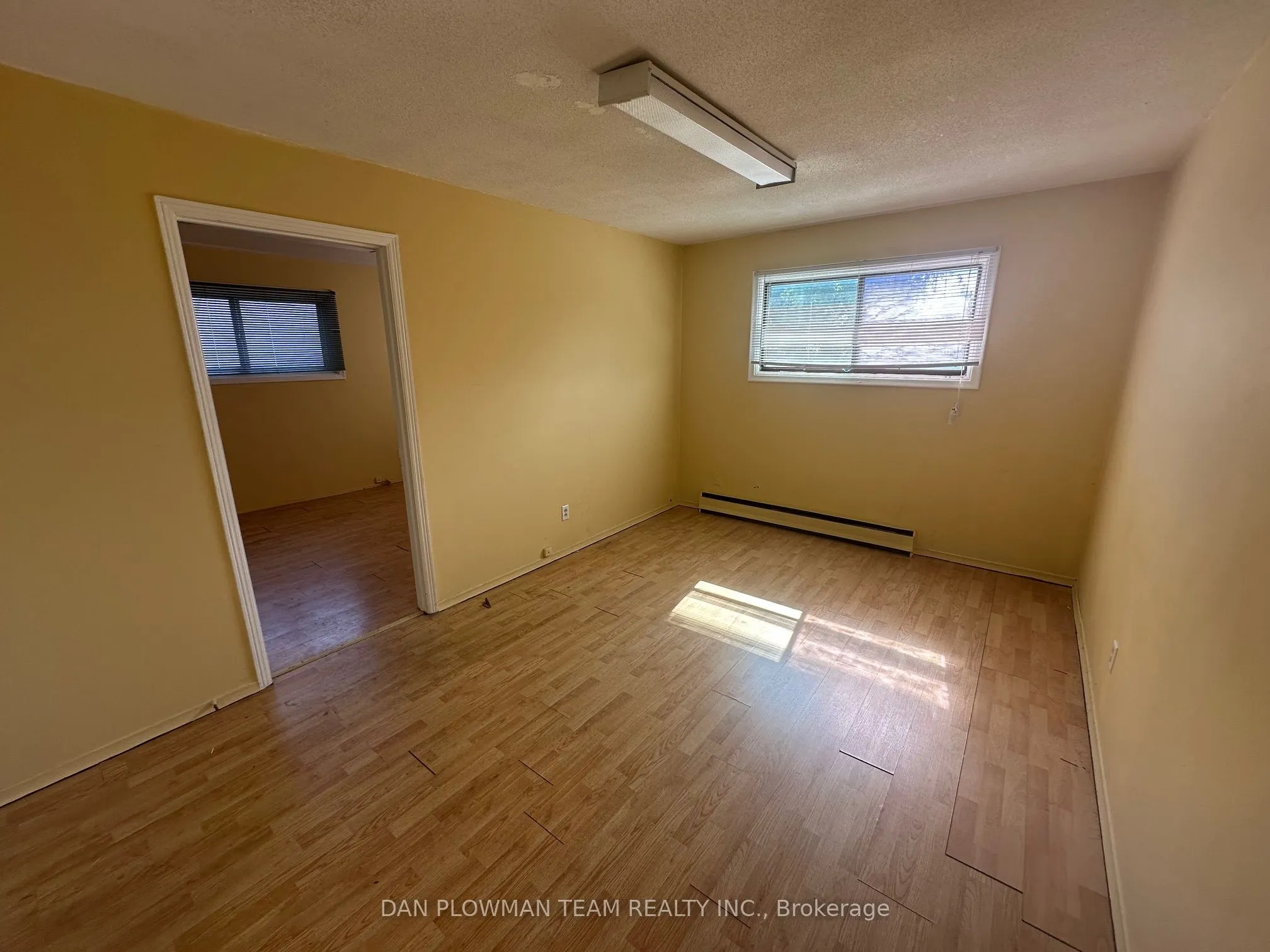 922 Simcoe Street N, #204