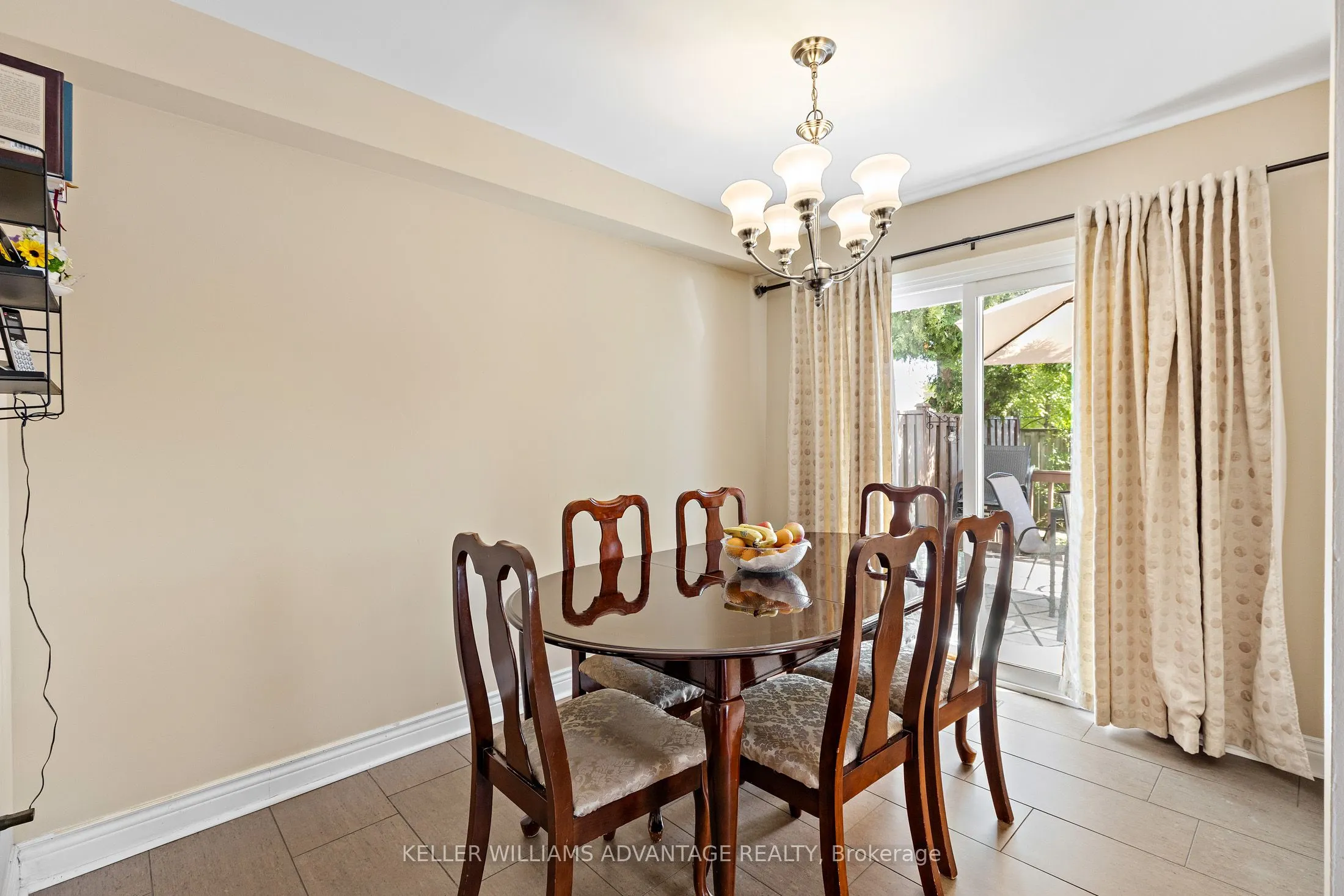 1051 Sandhurst Circle, #17