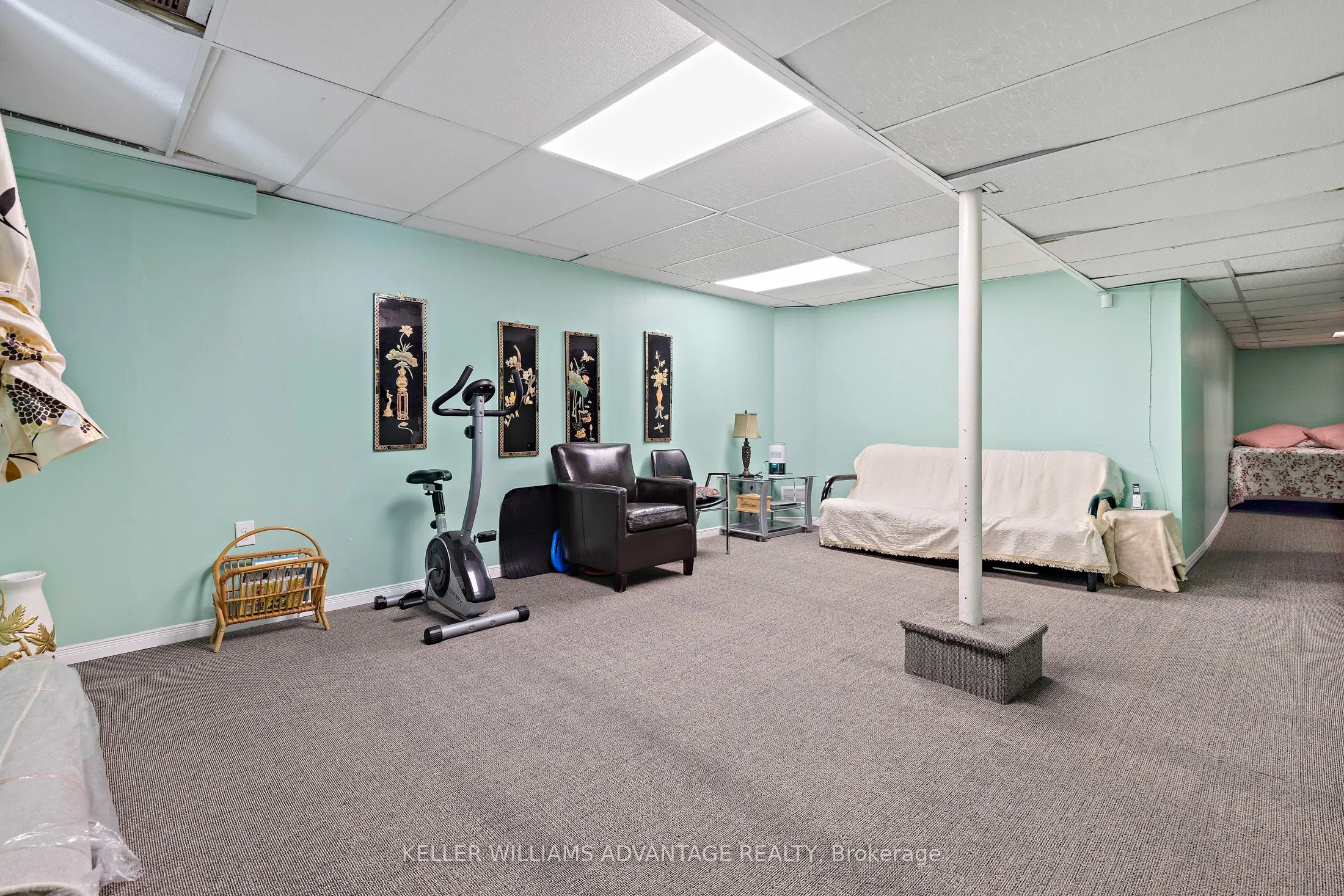 1051 Sandhurst Circle, #17