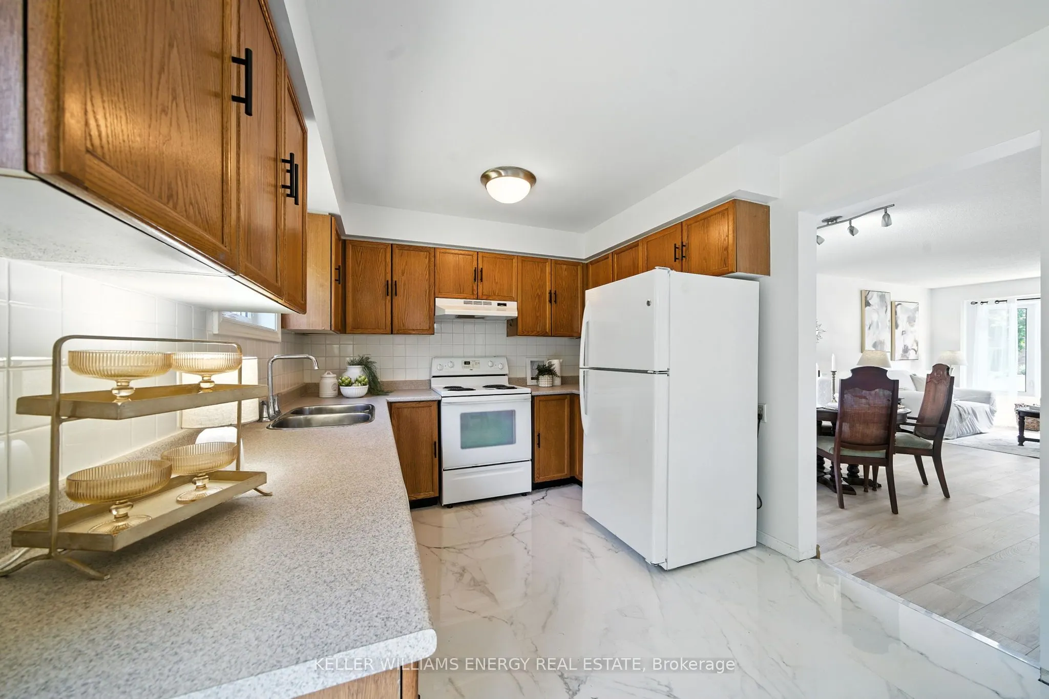 910 Renaissance Drive