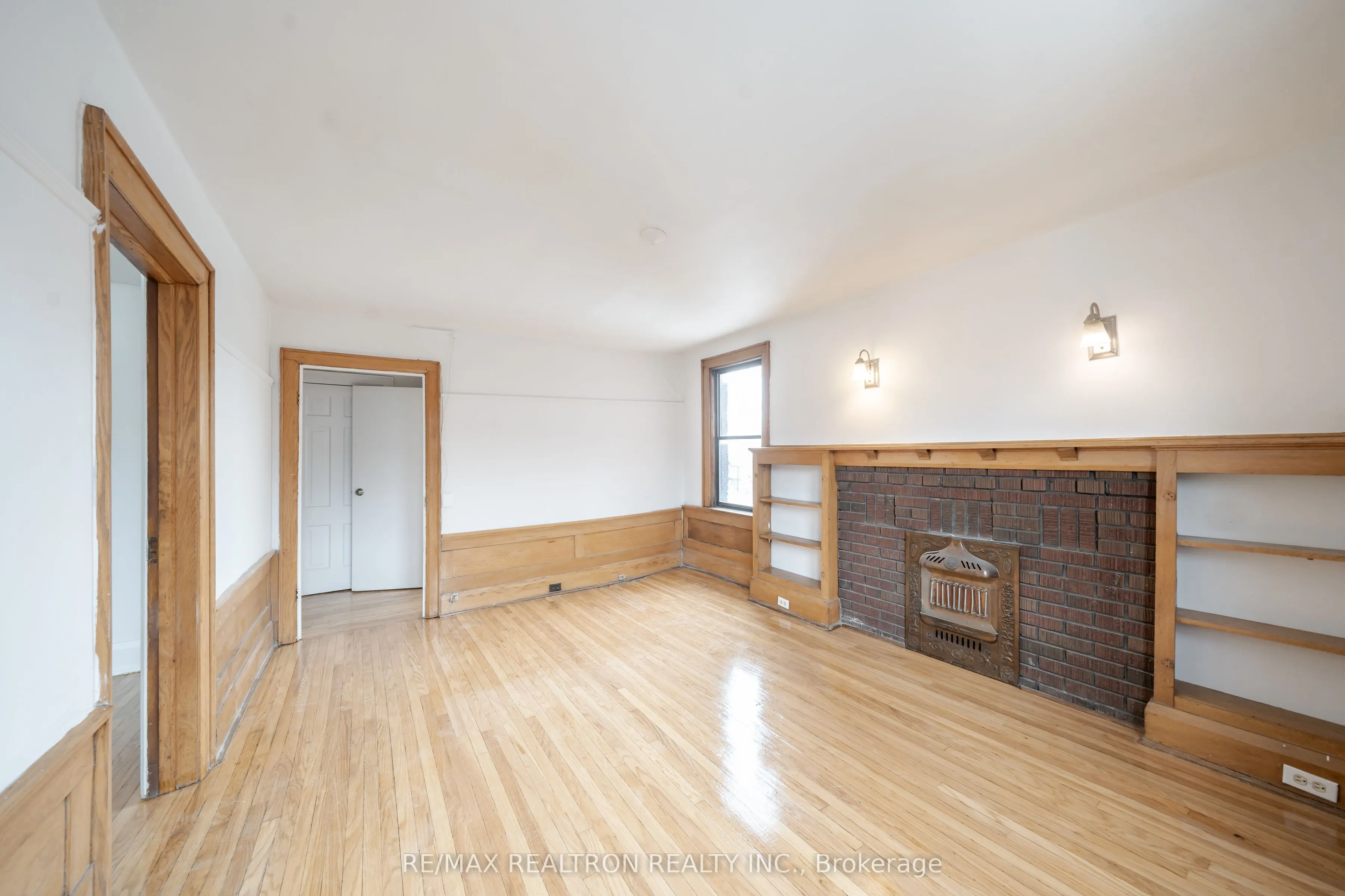 8 Kingston Road, #49