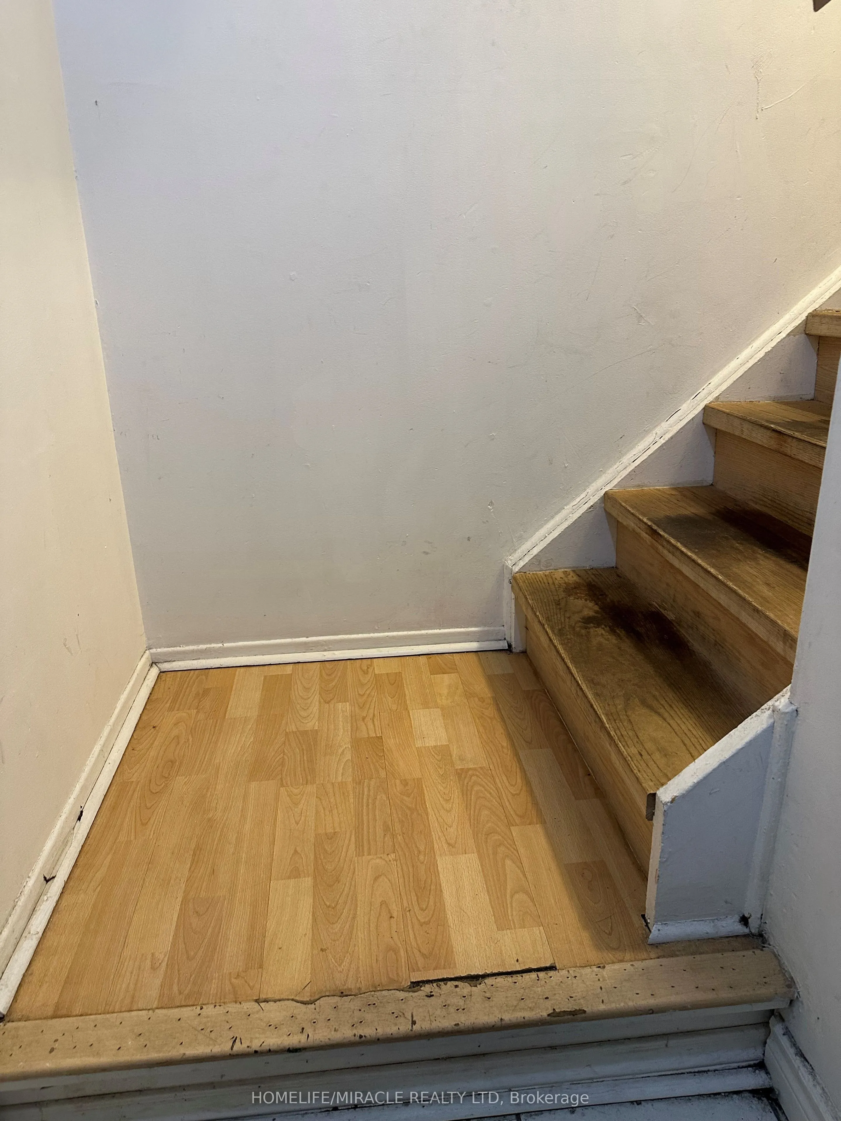 47 Horseley Hill Drive, #Upper